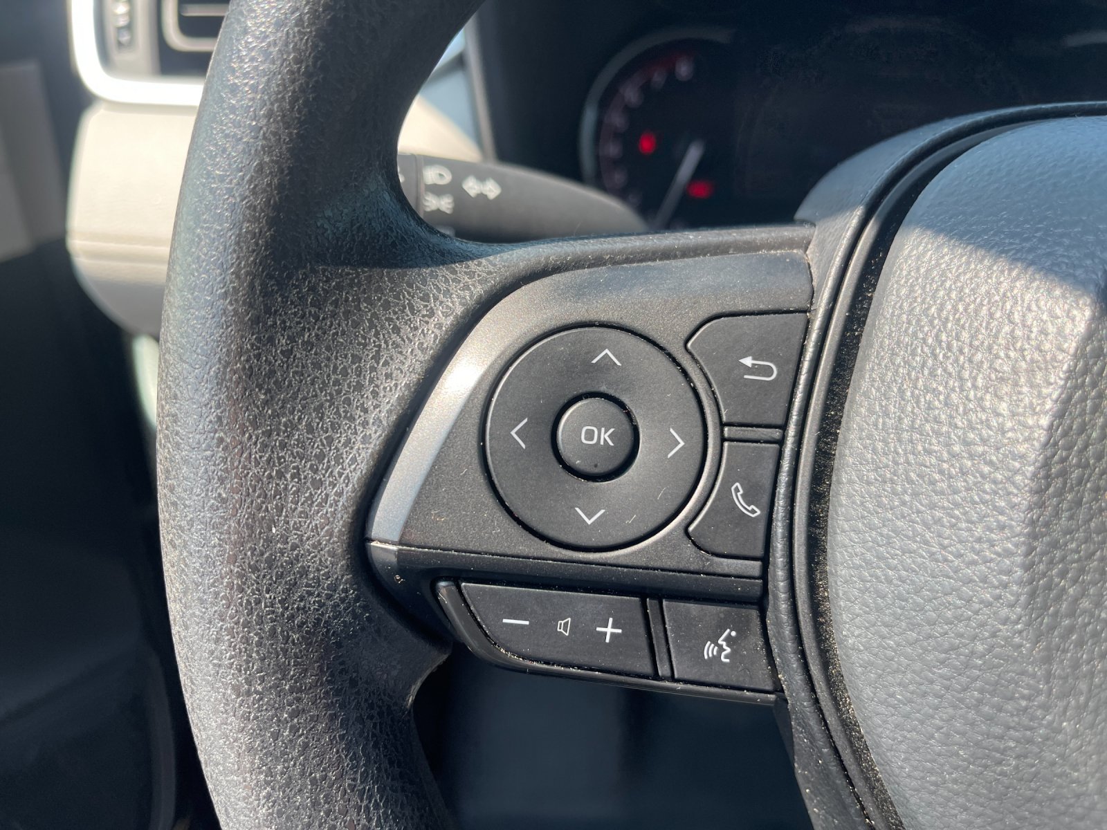 Used 2025 Black Toyota XLE image 28