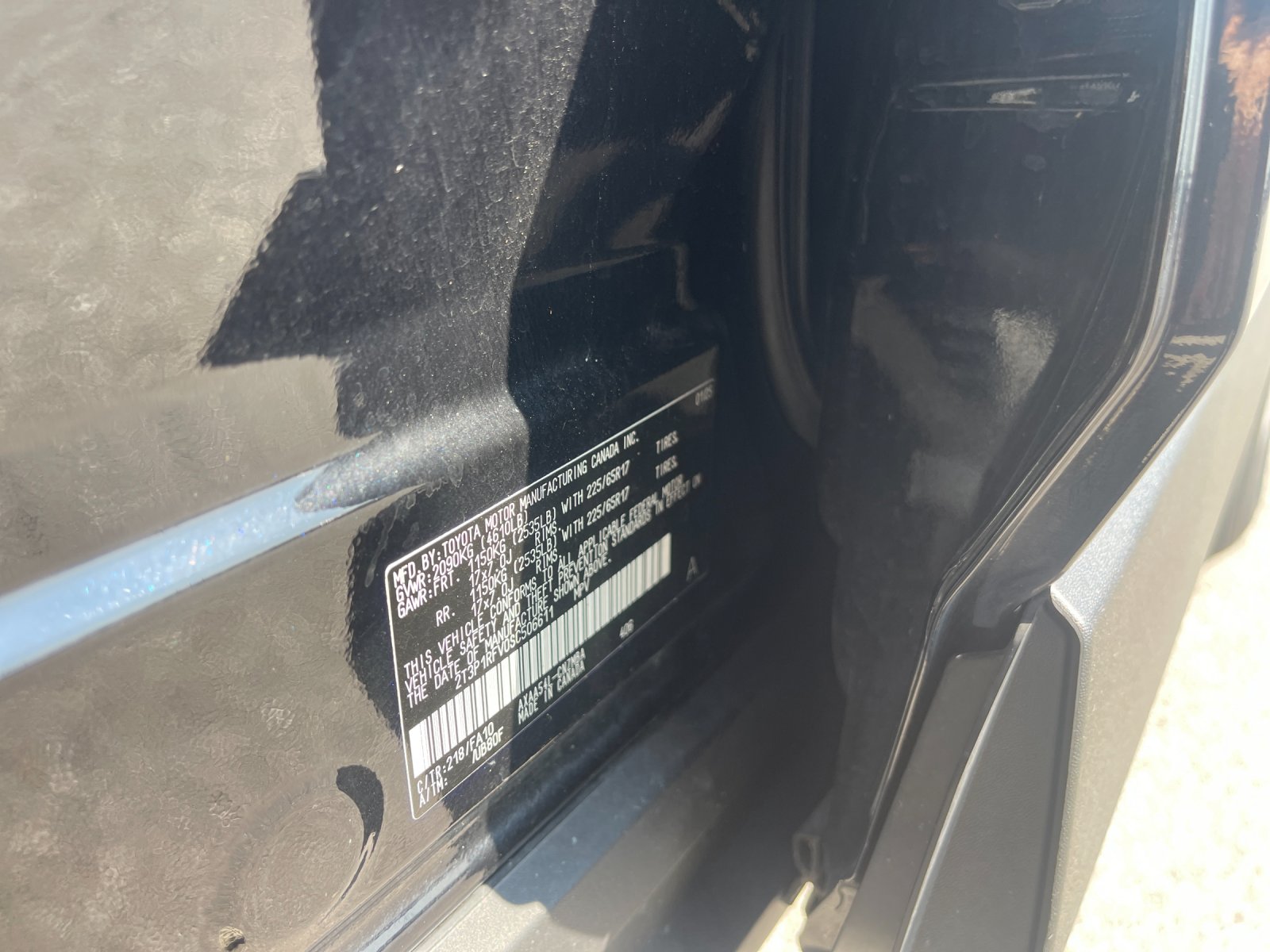 Used 2025 Black Toyota XLE image 34