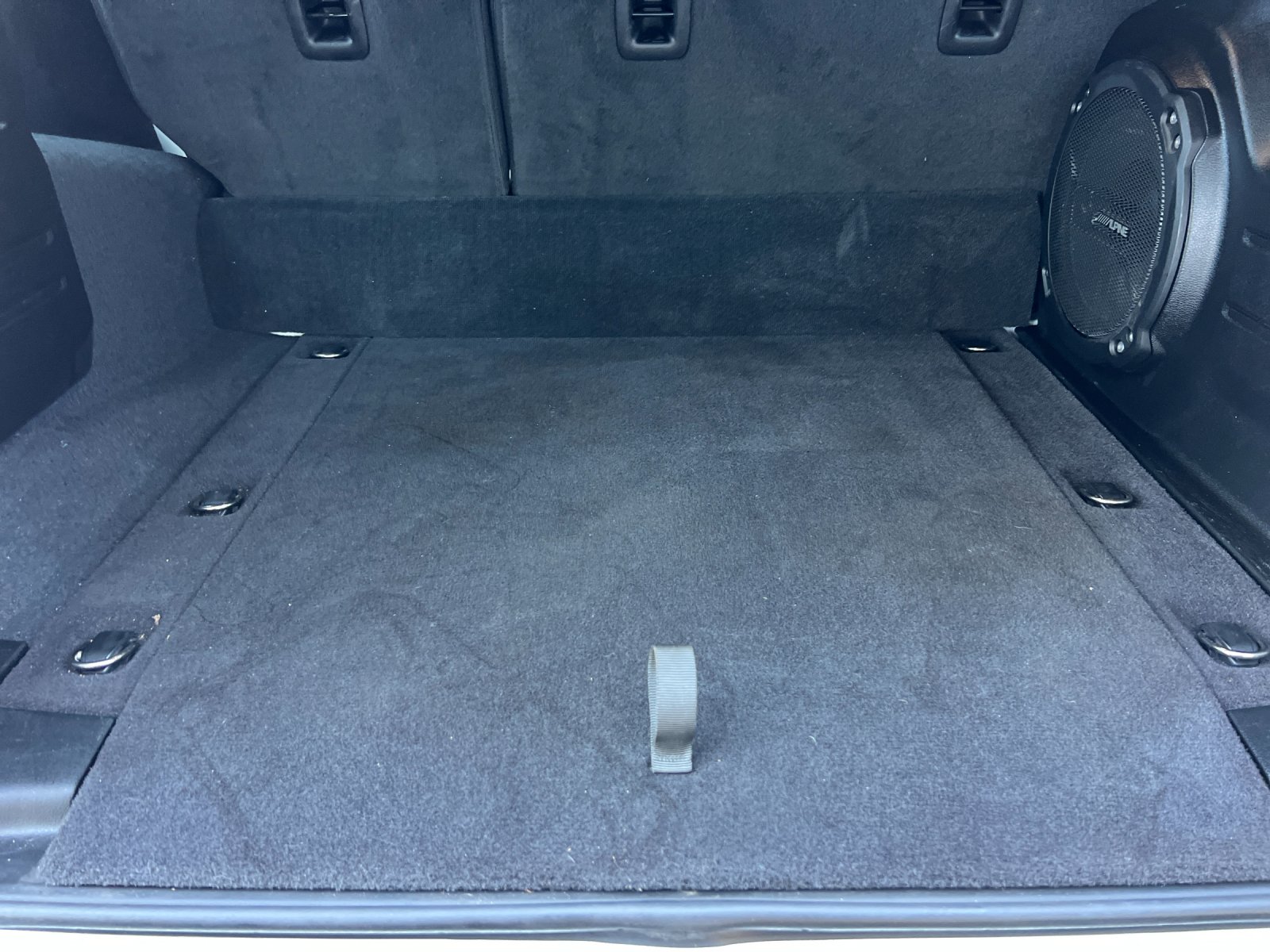 Used 2023 White Jeep Rubicon 4xe image 14