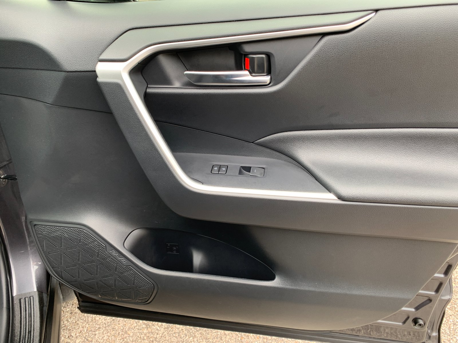 Used 2025 Gray Toyota XLE image 19