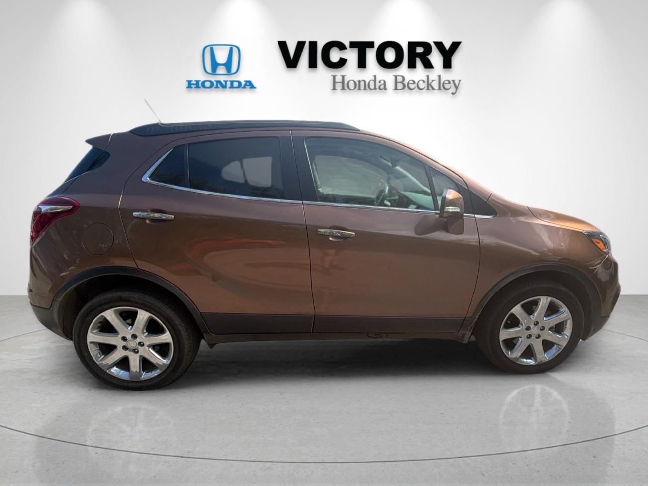 Used 2017 River Rock Metallic Buick Essence image 6