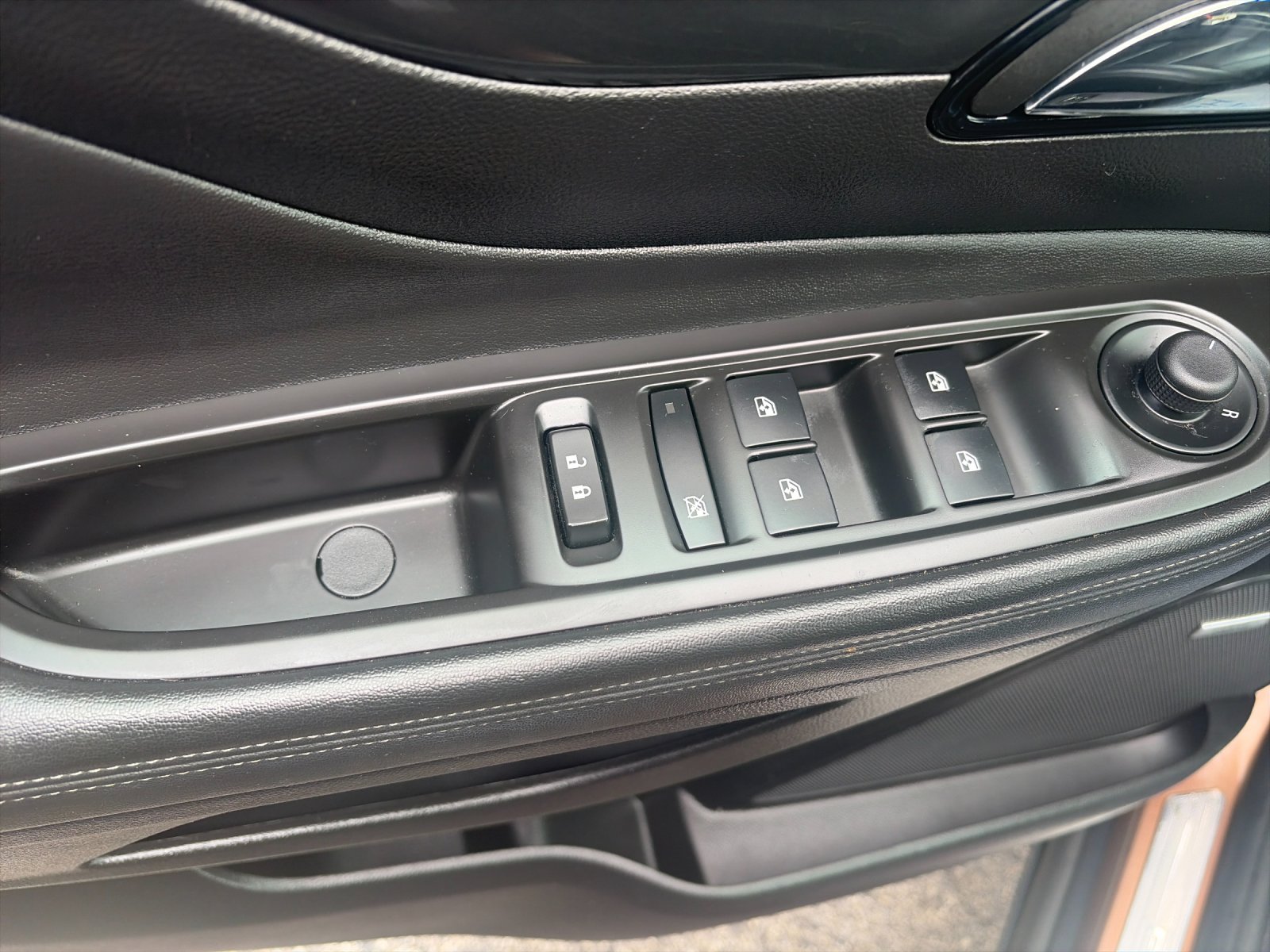 Used 2017 River Rock Metallic Buick Essence image 13