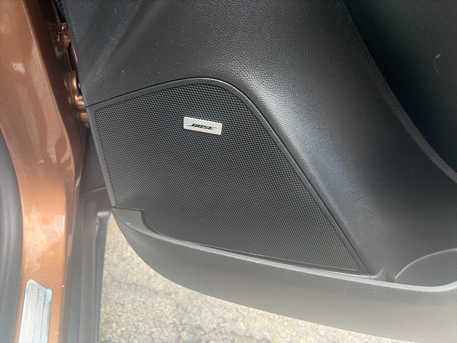 Used 2017 River Rock Metallic Buick Essence image 21
