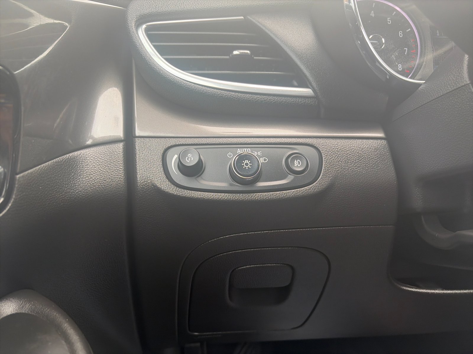 Used 2017 River Rock Metallic Buick Essence image 32
