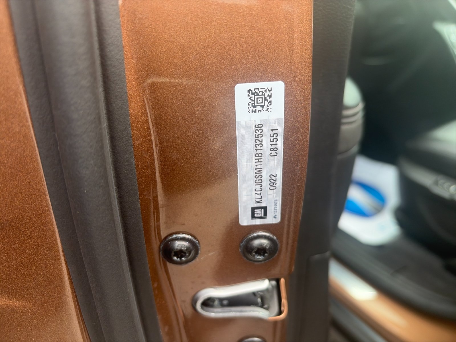 Used 2017 River Rock Metallic Buick Essence image 33