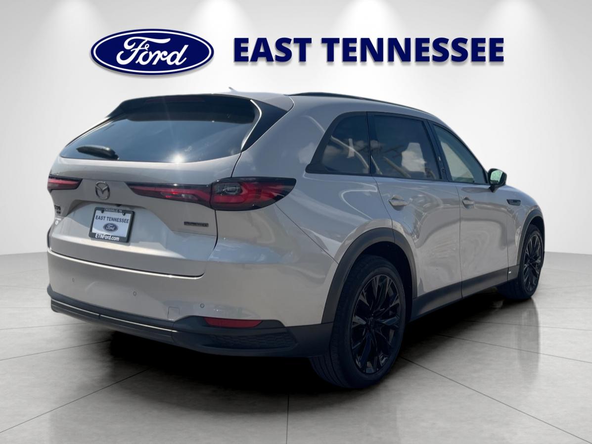 Used 2026 Platinum Mazda 3.3 Turbo Premium image 3