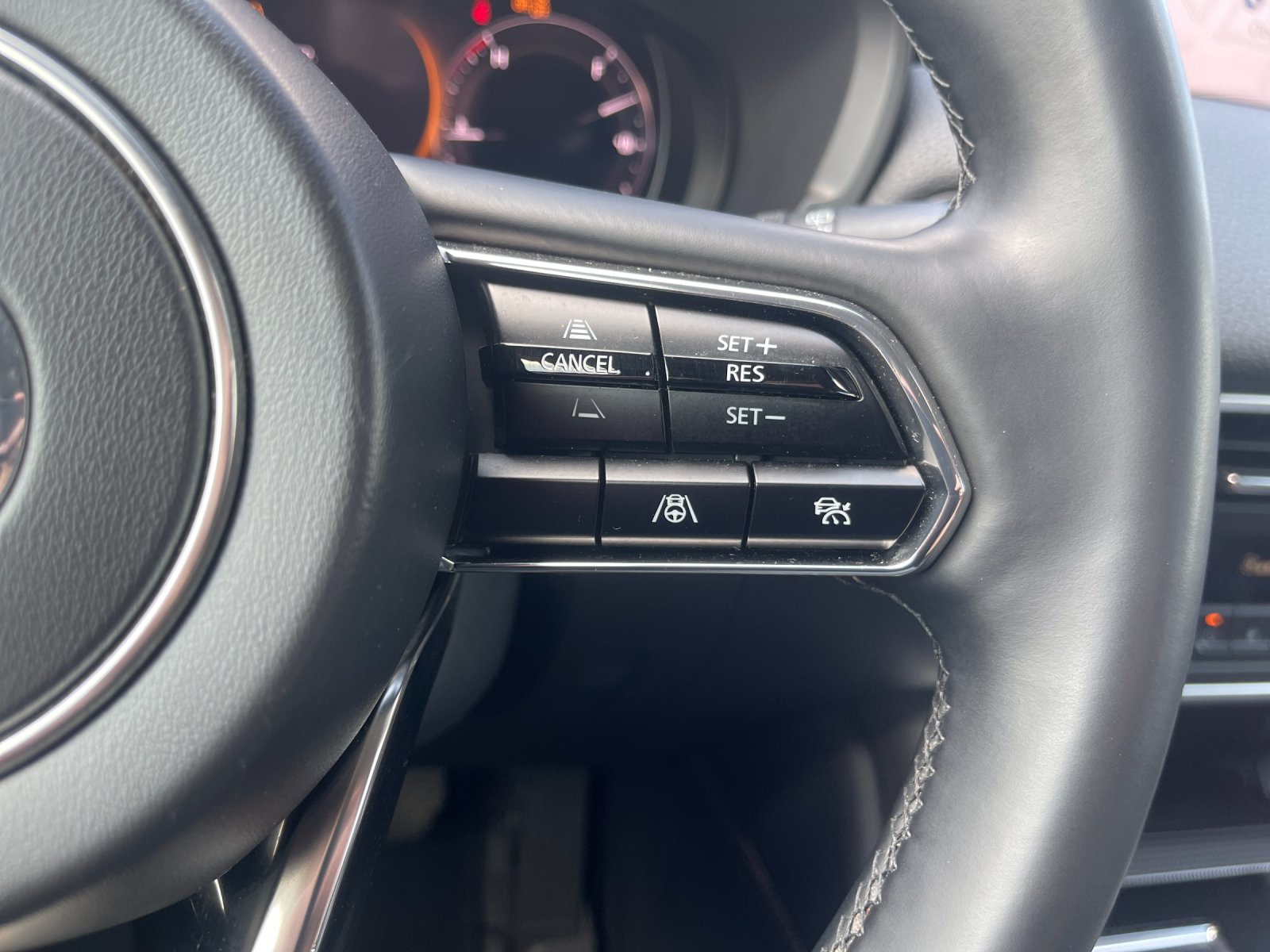 Used 2026 Platinum Mazda 3.3 Turbo Premium image 31