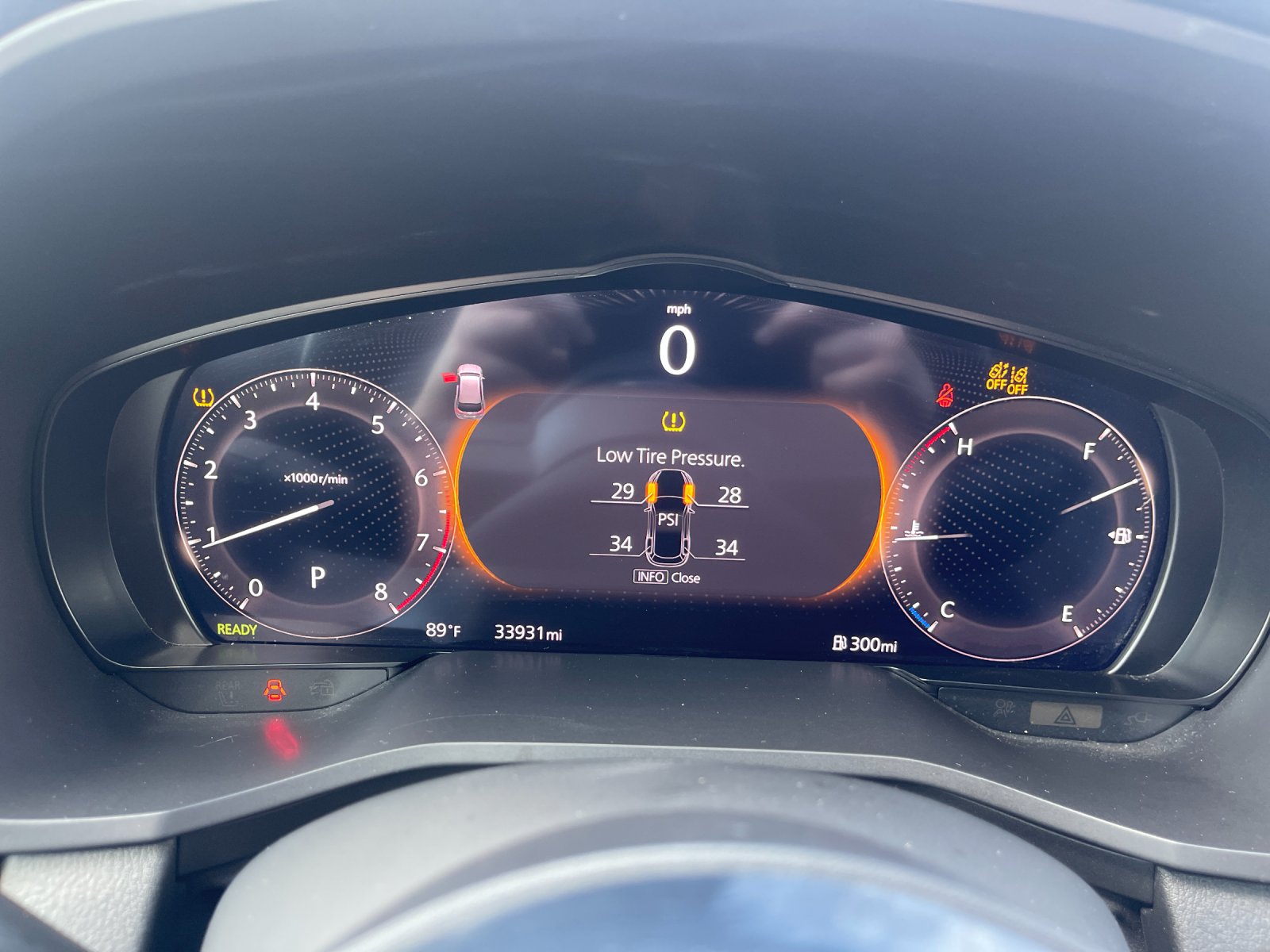 Used 2026 Platinum Mazda 3.3 Turbo Premium image 32