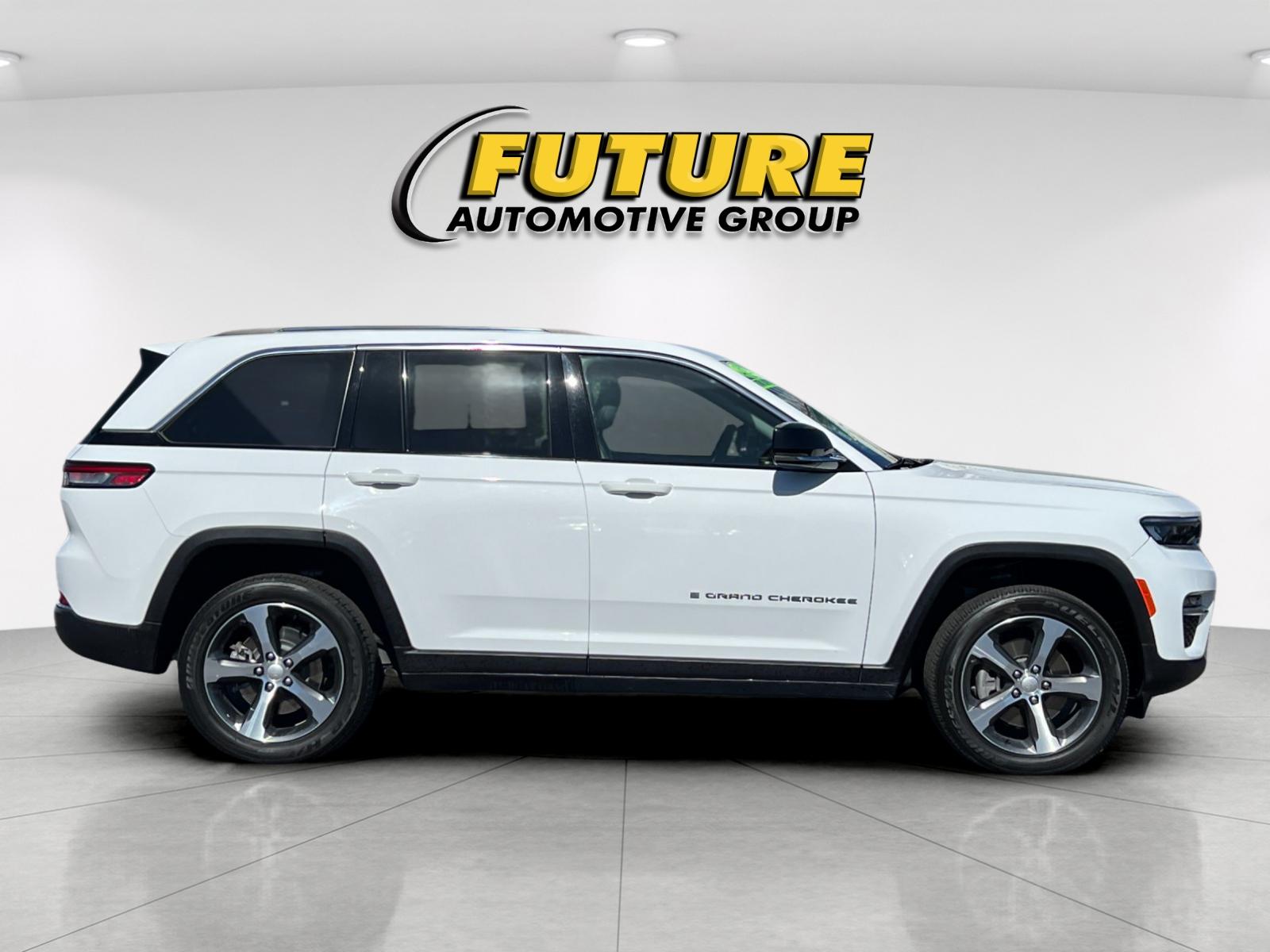 Used 2023 White Jeep 4xe image 2