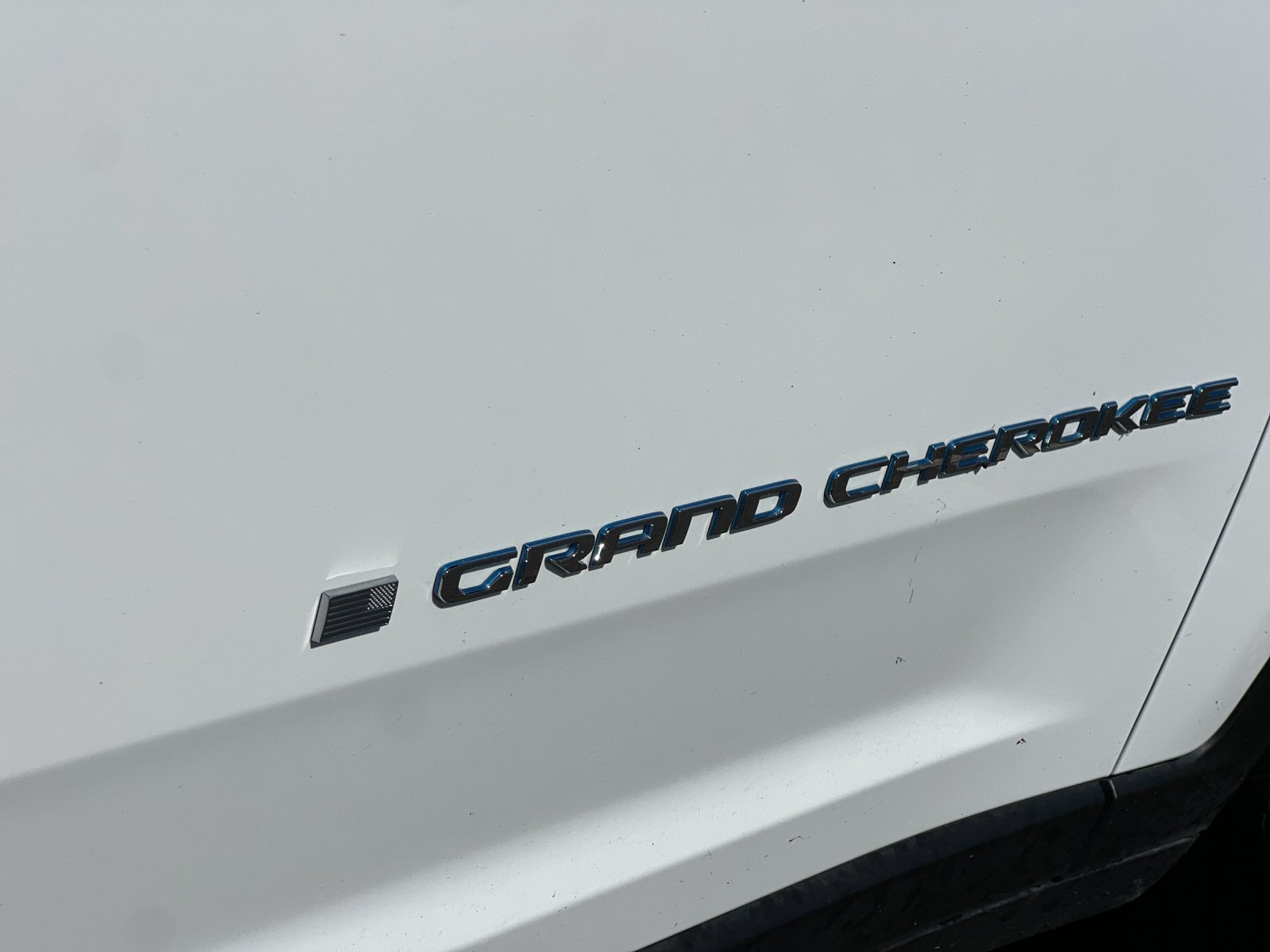 Used 2023 White Jeep 4xe image 25