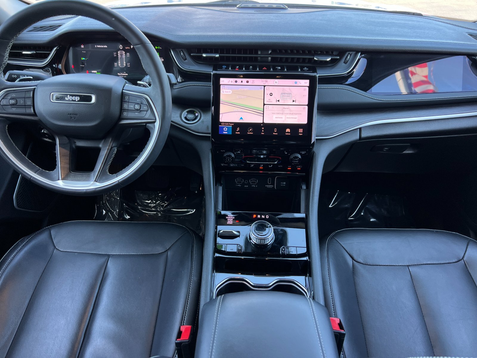 Used 2023 White Jeep 4xe image 12