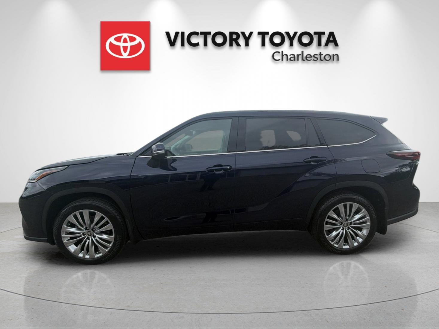 New 2026  Toyota Platinum image 2