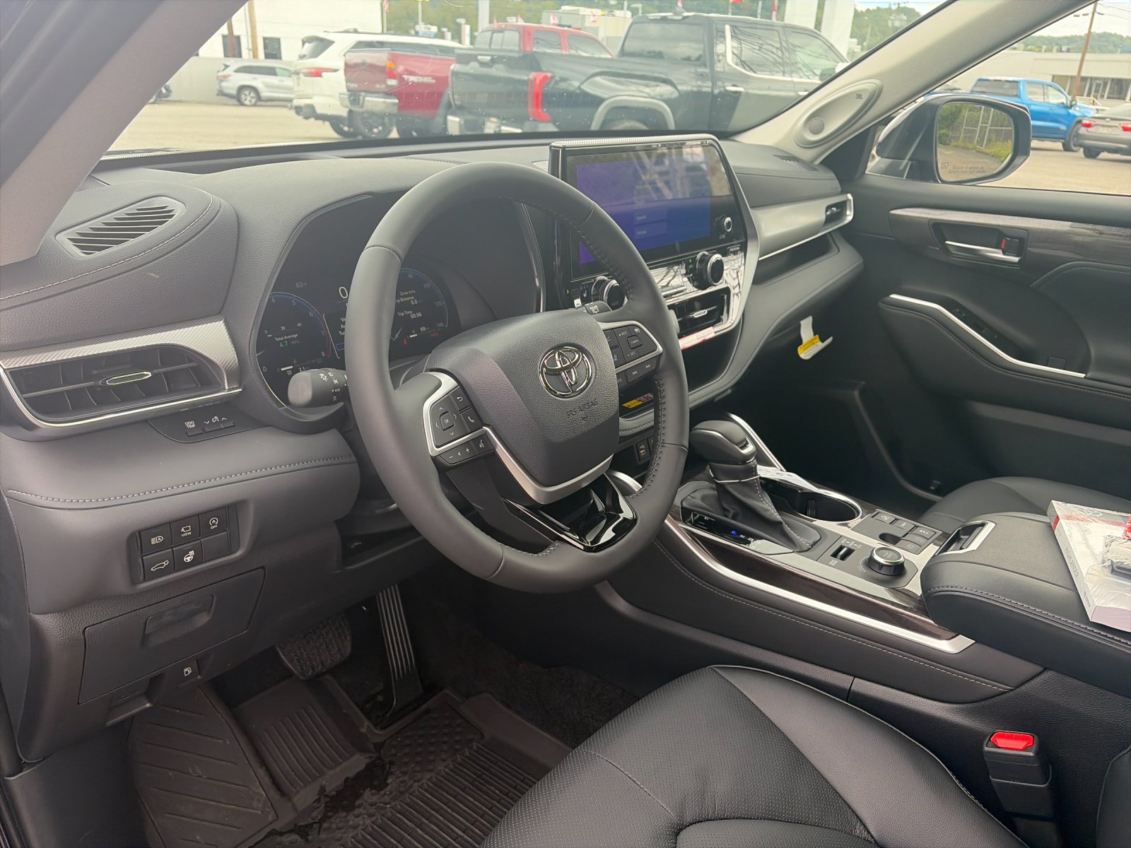 New 2026  Toyota Platinum image 10