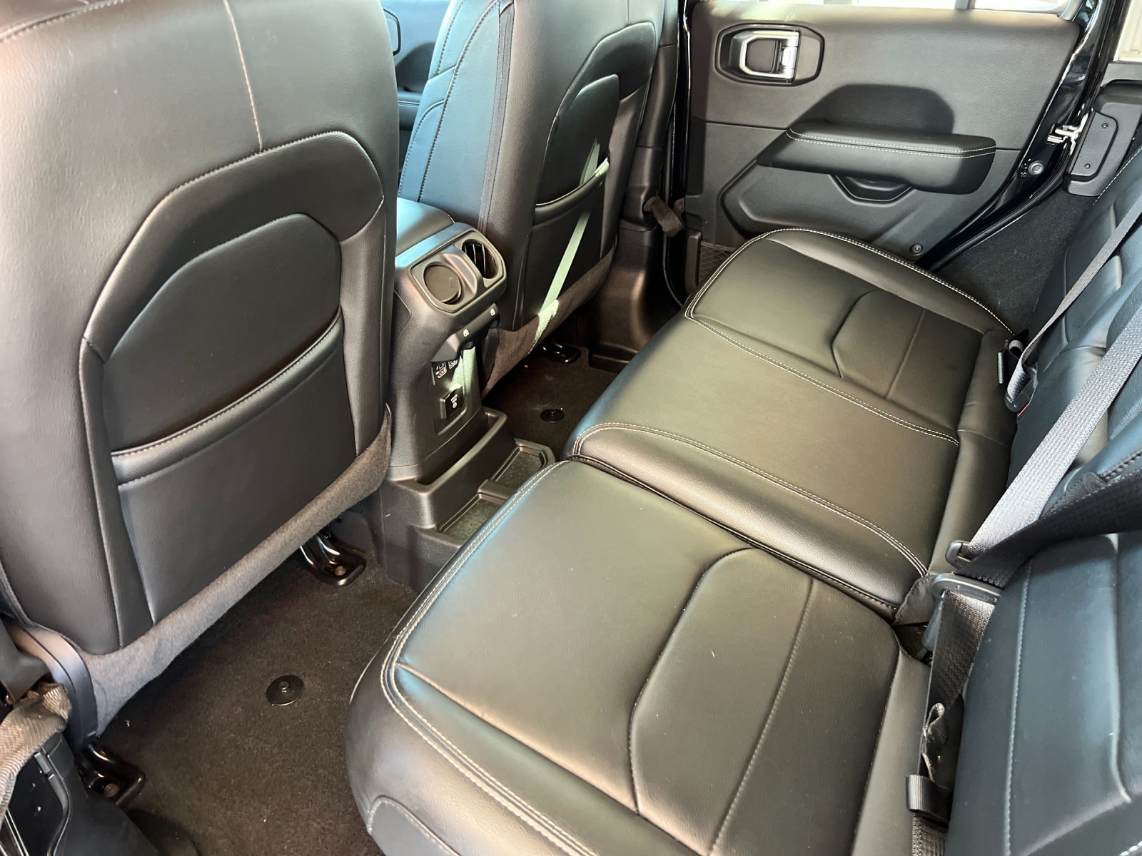 Used 2022 Black Jeep Unlimited Sahara 4xe image 11