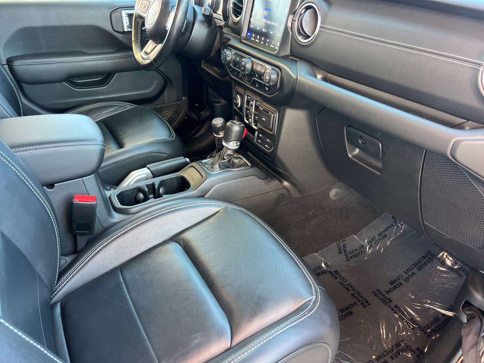 Used 2022 Black Jeep Unlimited Sahara 4xe image 15