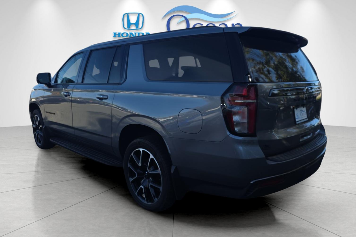 Used 2021 Satin Steel Metallic Chevrolet RST image 5