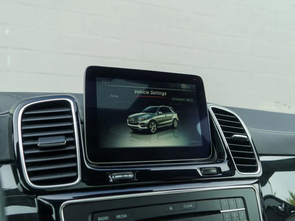 Used 2018  Mercedes-Benz GLE 350 image 25