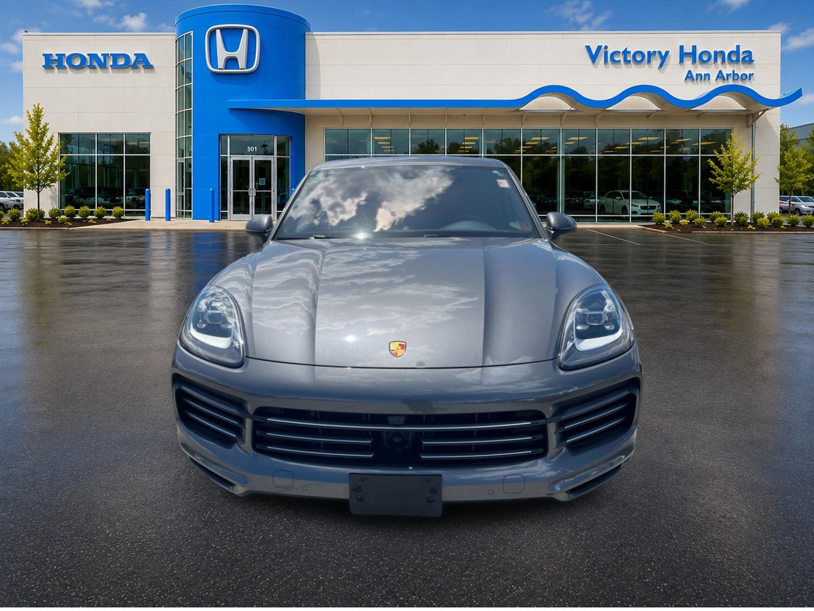 Used 2023  Porsche  image 8