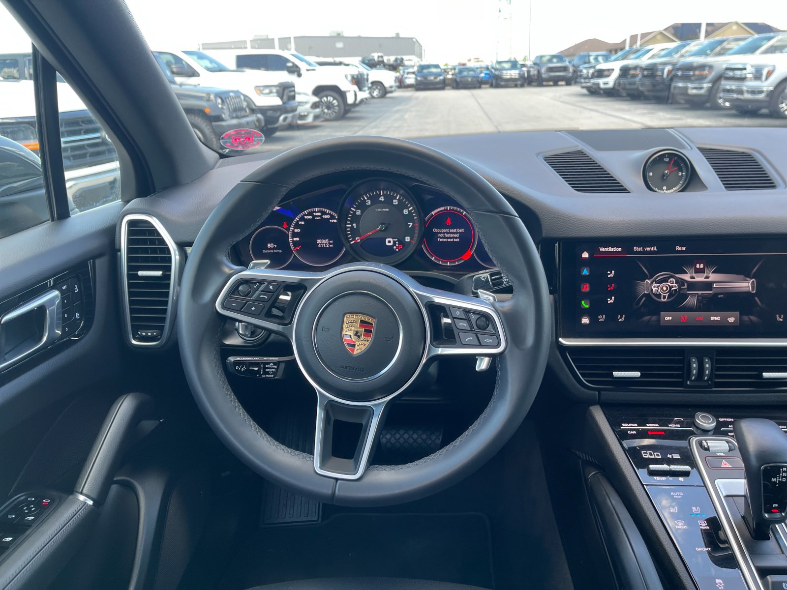 Used 2023  Porsche  image 15
