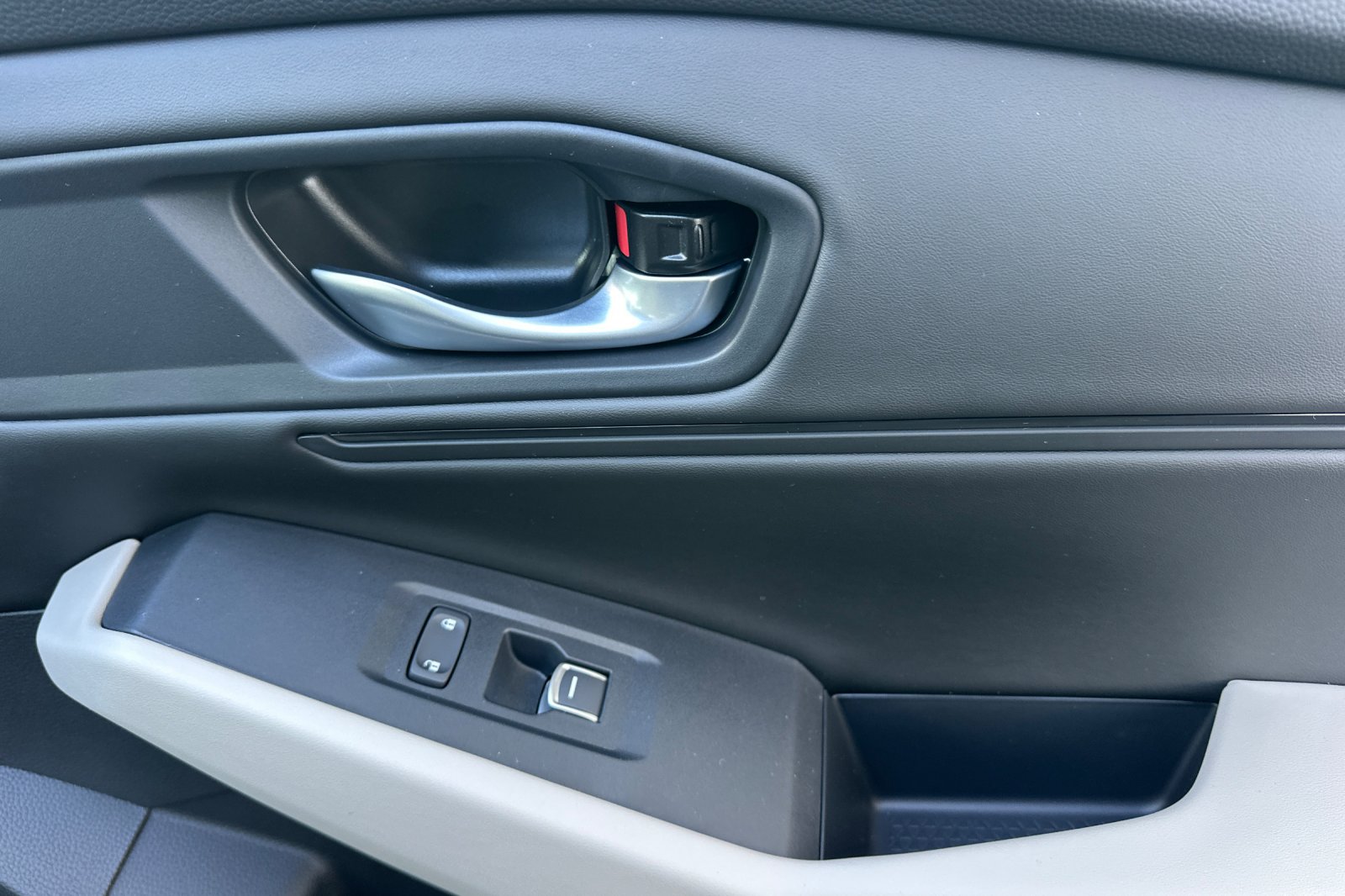 New 2026 Urban Gray Pearl Honda EX-L Hybrid image 28