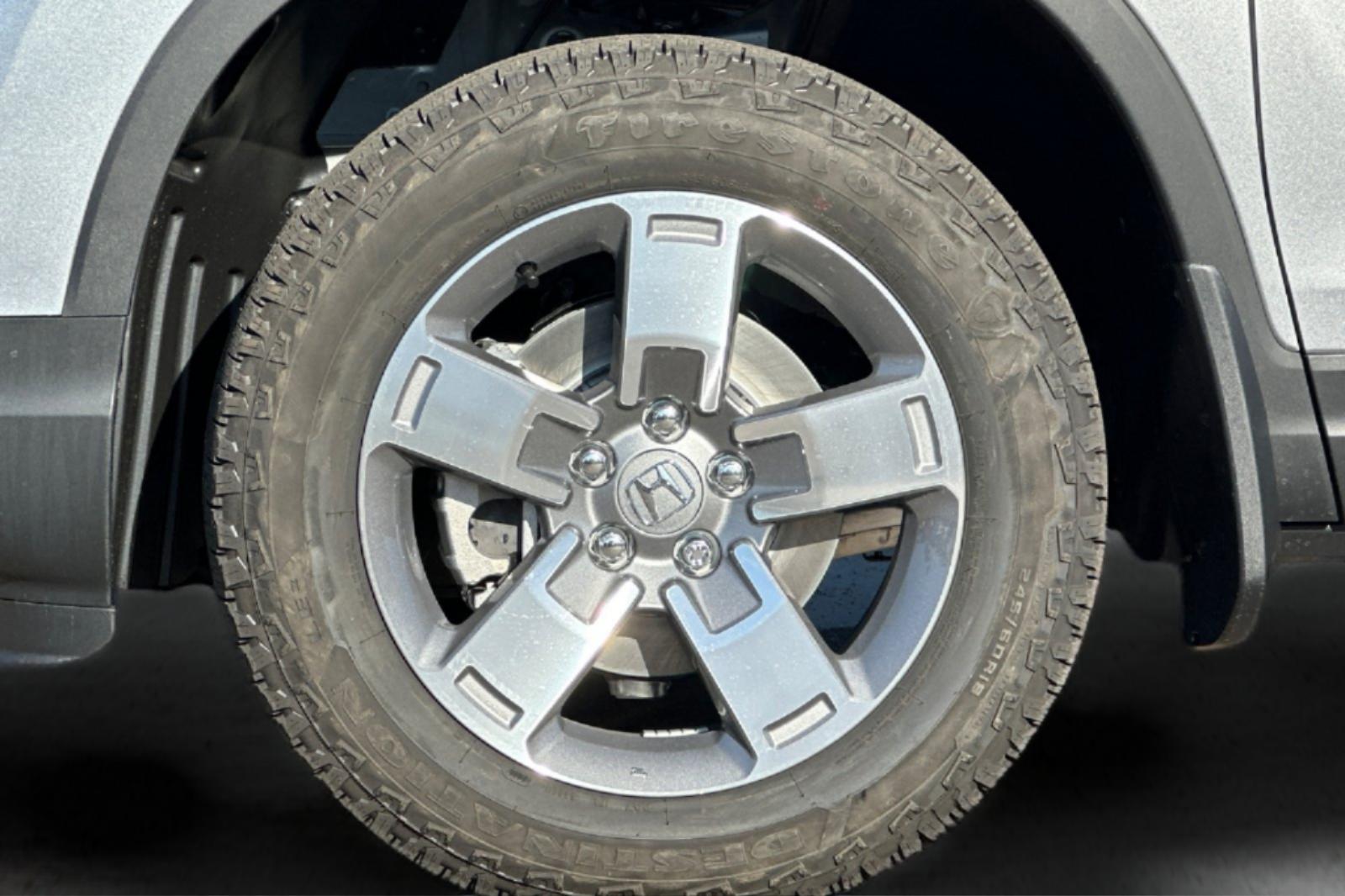 New 2026 Solar Silver Metallic Honda RTL image 23