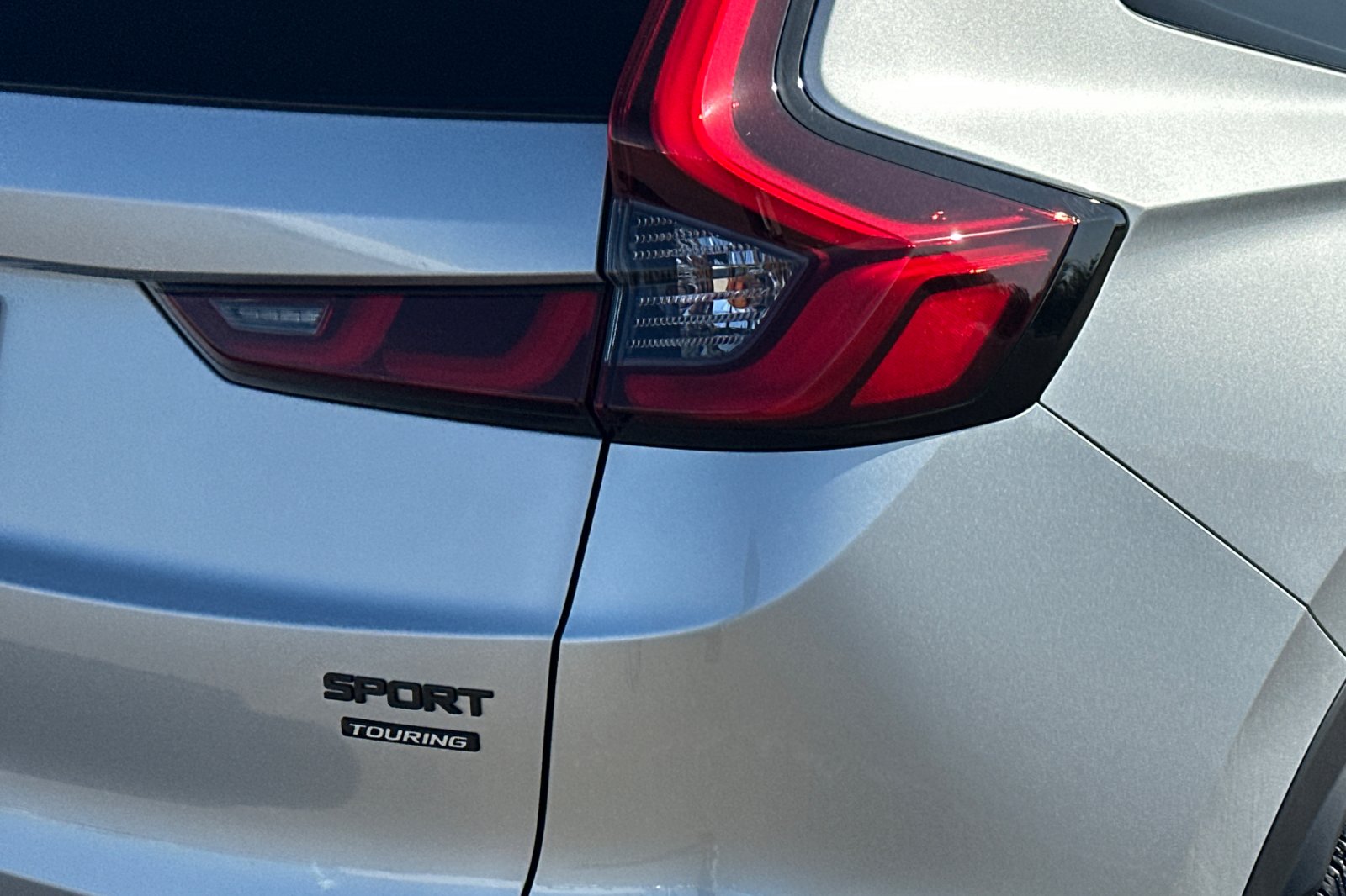 New 2027 Solar Silver Metallic Honda Sport Touring Hybrid AWD image 27