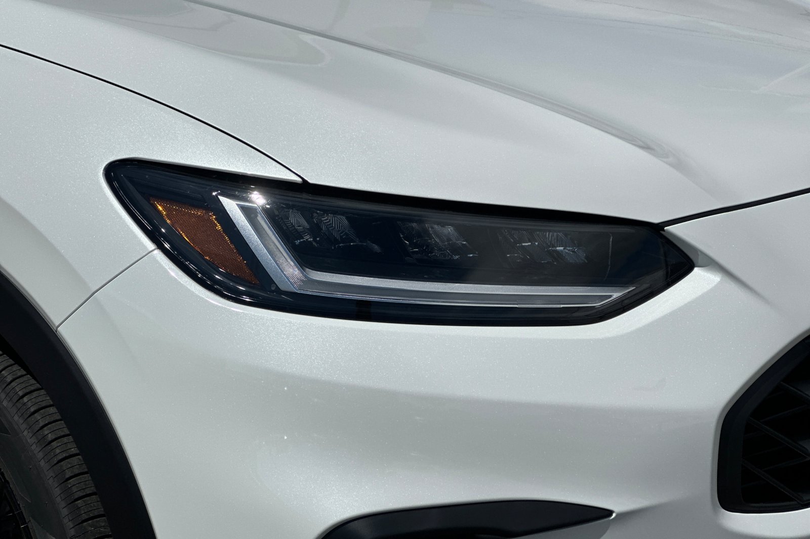 New 2027 Platinum White Pearl Honda Sport AWD image 24