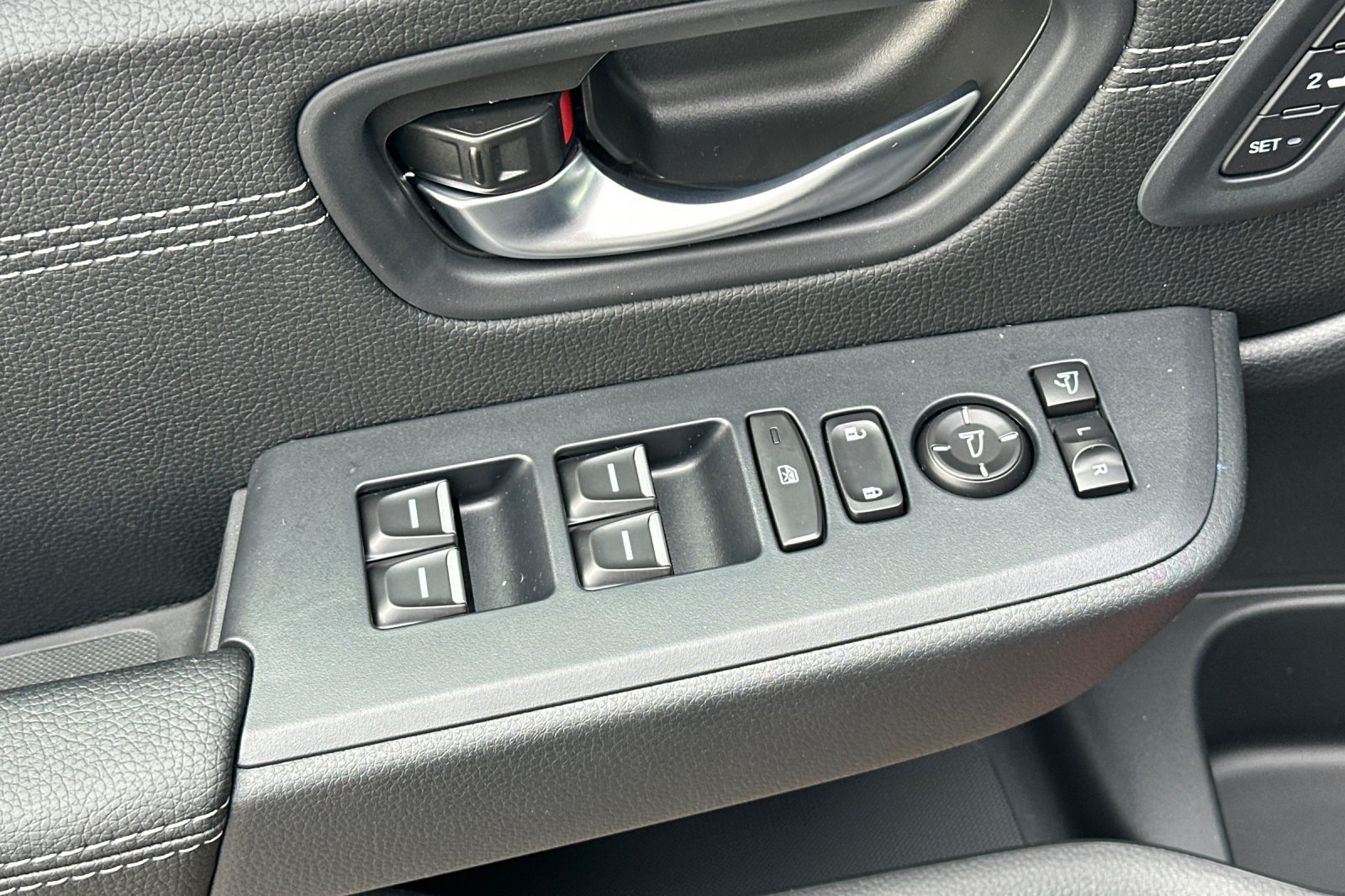 New 2026 Platinum White Pearl Honda AWD Touring image 29