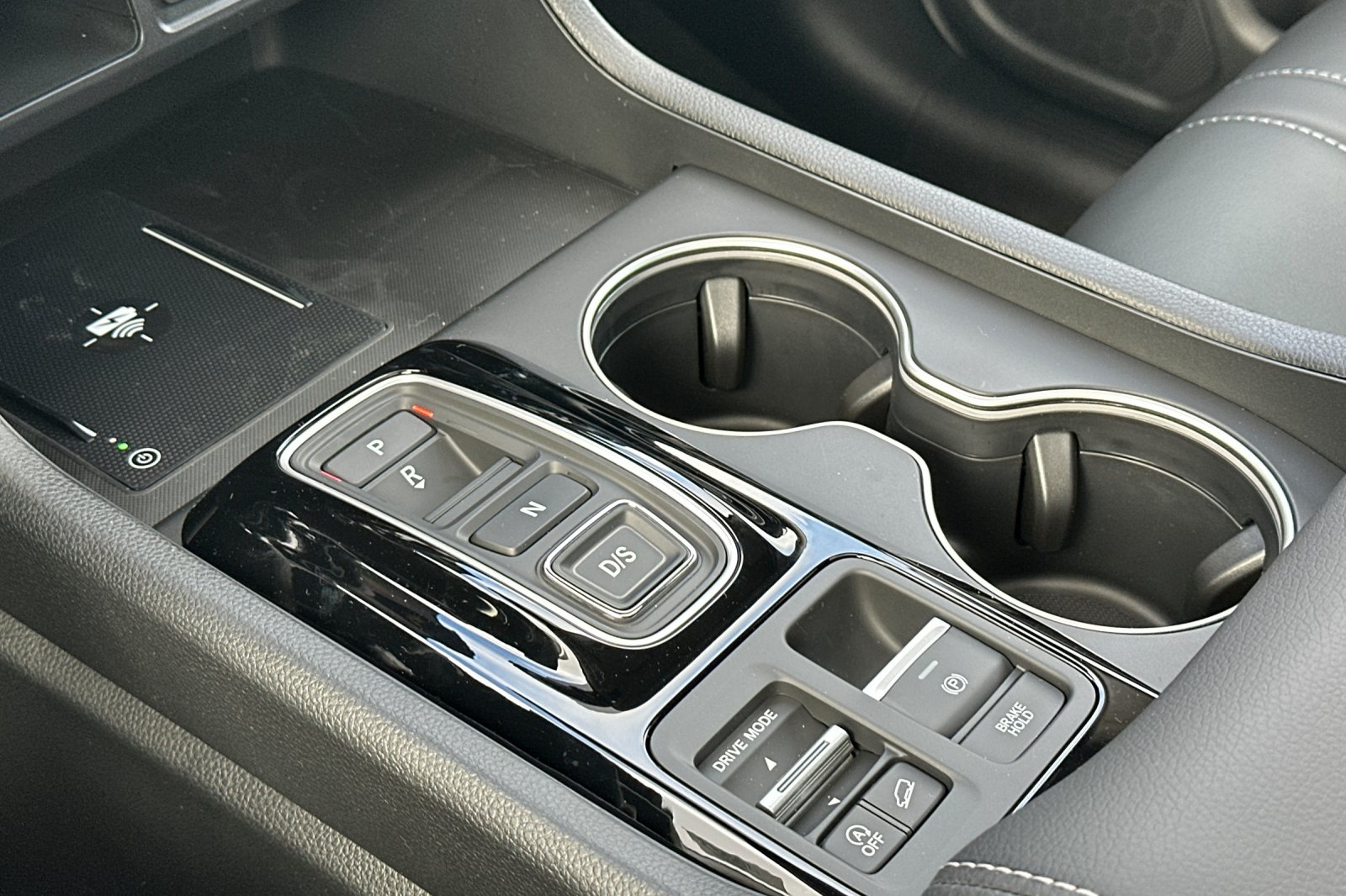 New 2026 Platinum White Pearl Honda AWD Touring image 22