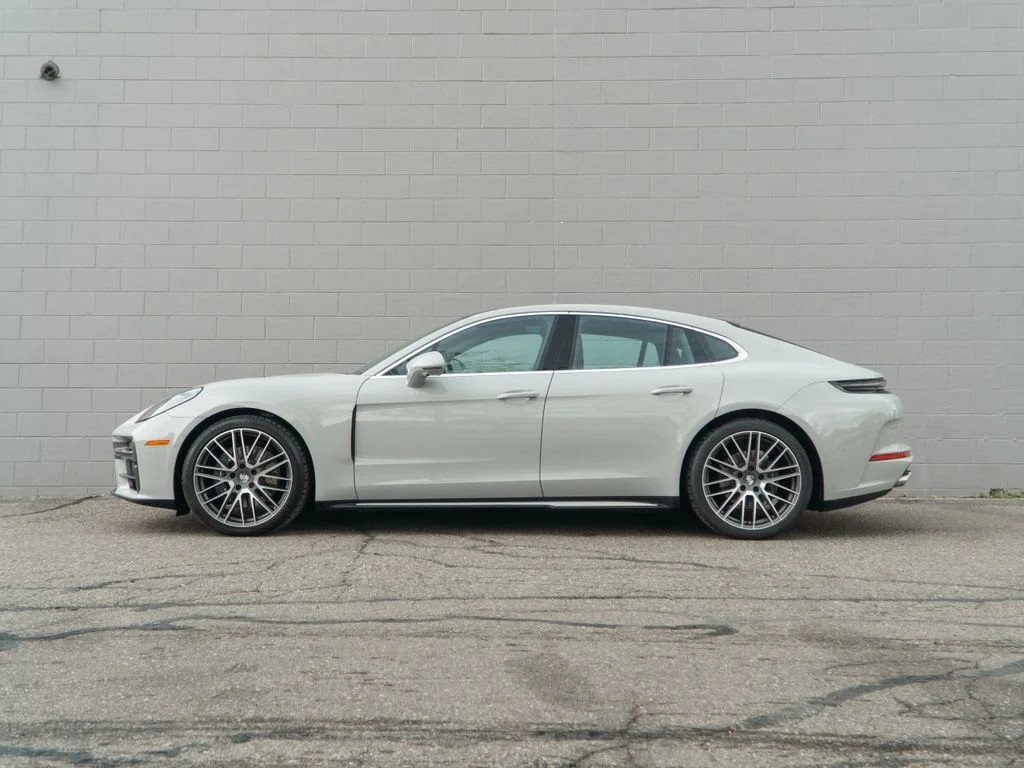 Used 2026  Porsche 4 image 2