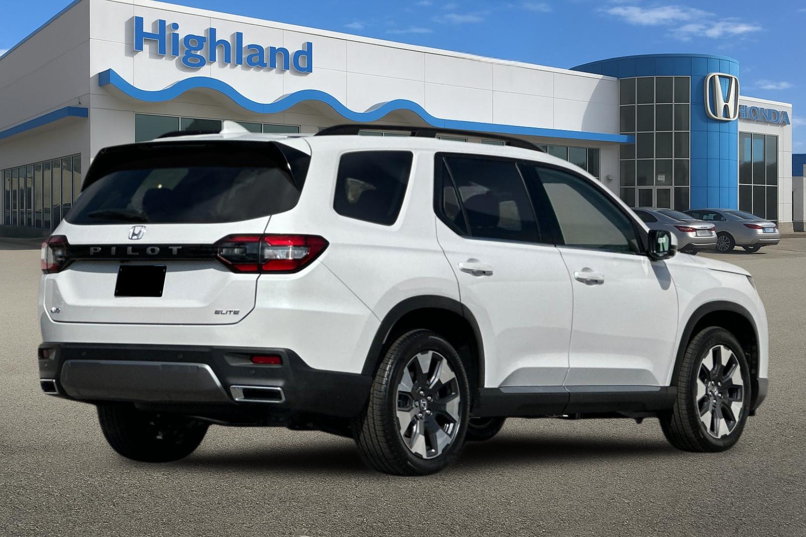 New 2026 Platinum White Pearl Honda AWD Elite image 5