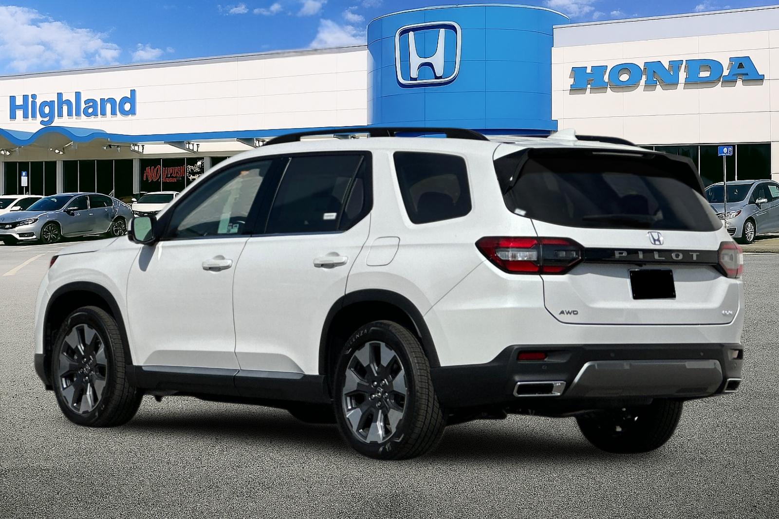 New 2026 Platinum White Pearl Honda AWD Elite image 3