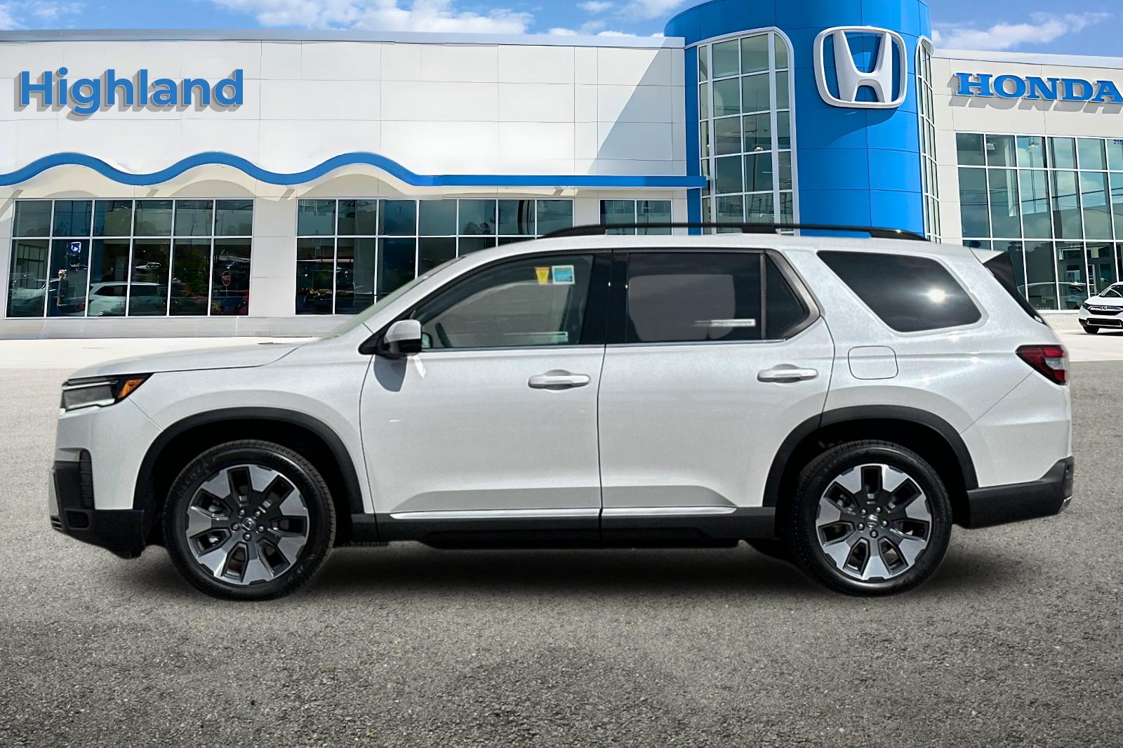 New 2026 Platinum White Pearl Honda AWD Elite image 2