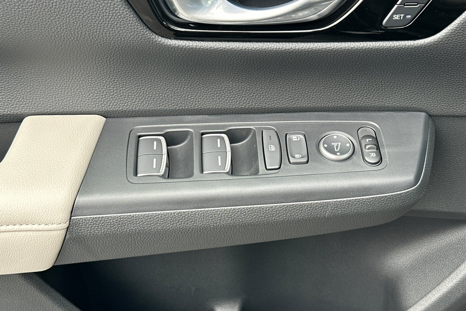 New 2027 Platinum White Pearl Honda EX-L AWD image 11