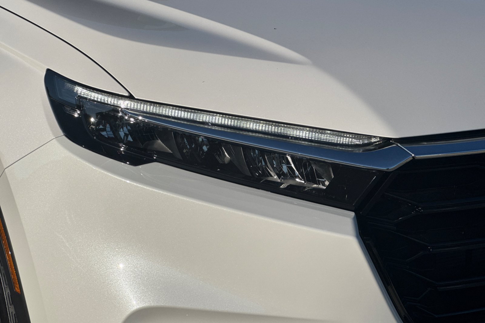 New 2027 Platinum White Pearl Honda EX-L AWD image 30