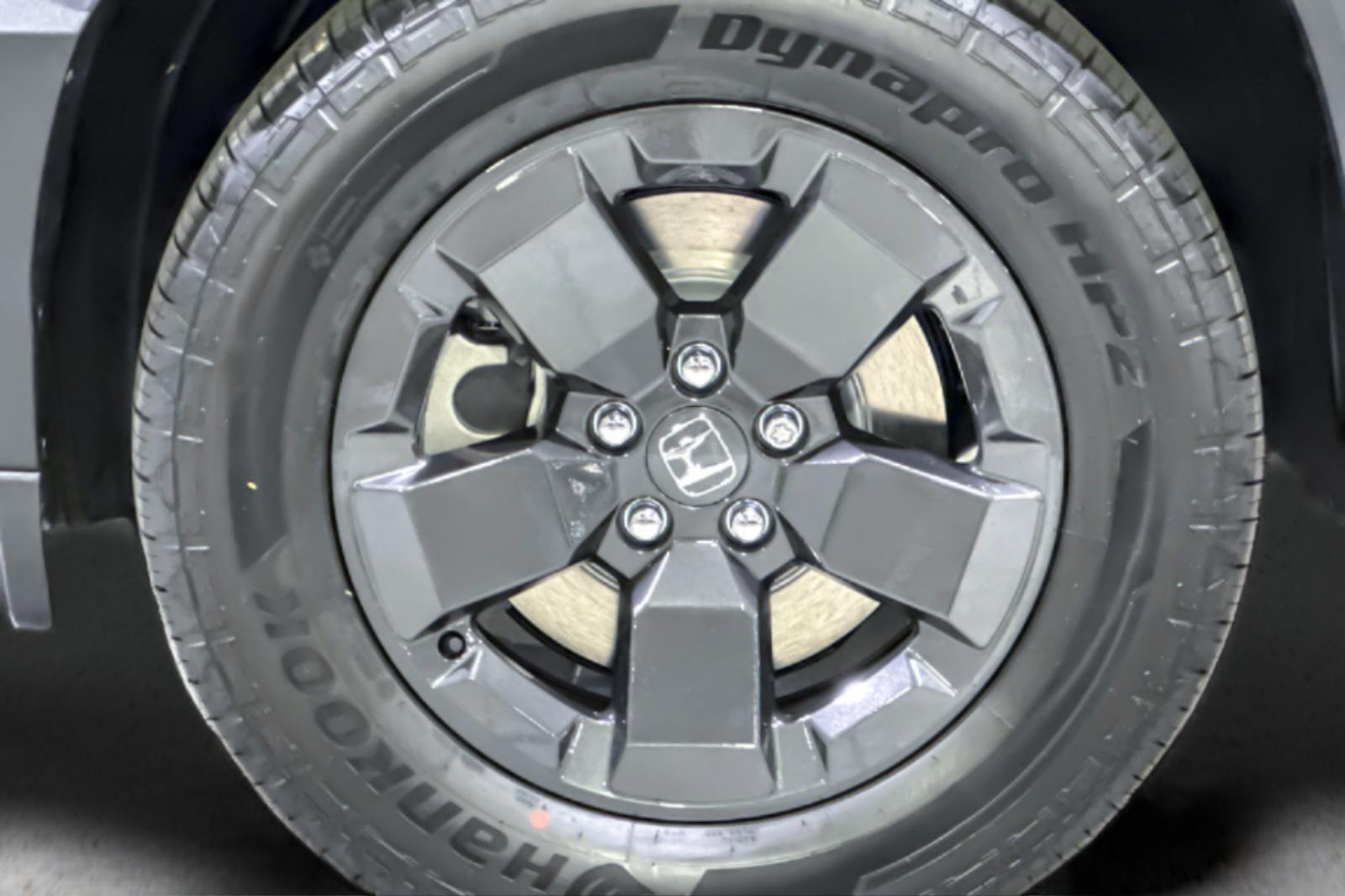 New 2026 Platinum White Pearl Honda RTL image 12
