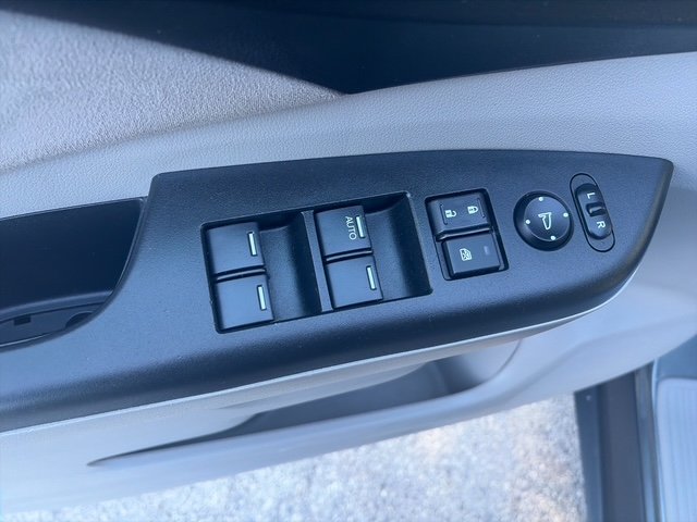 Used 2013  Honda EX image 13