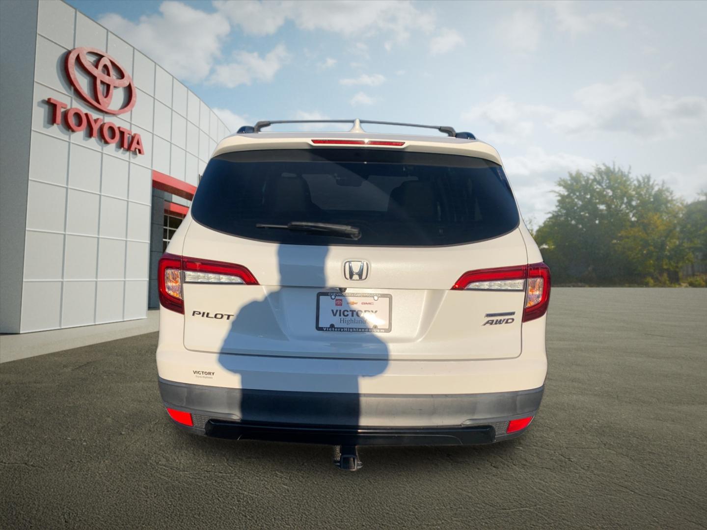Used 2021 White Honda Special Edition image 4