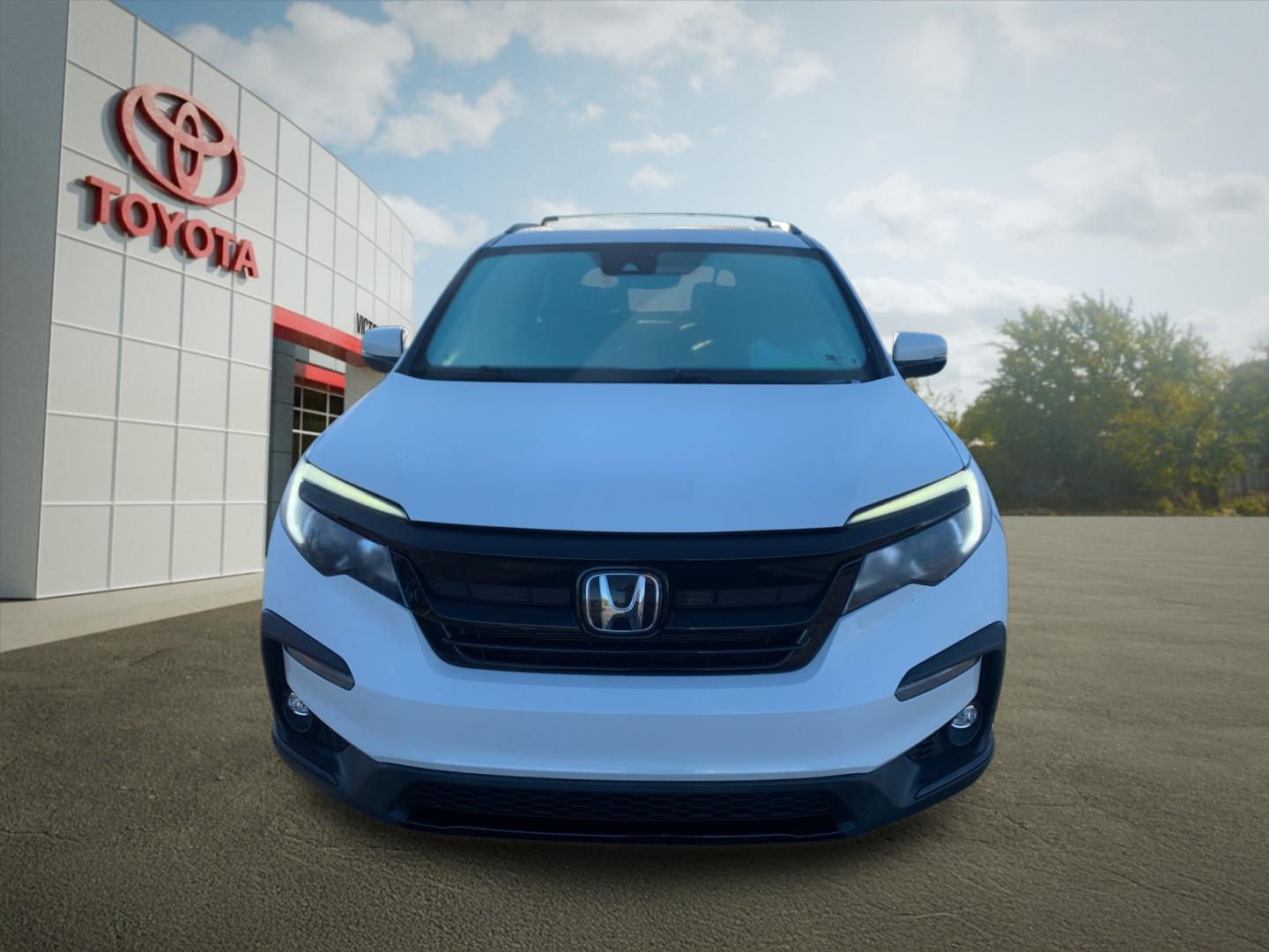 Used 2021 White Honda Special Edition image 8