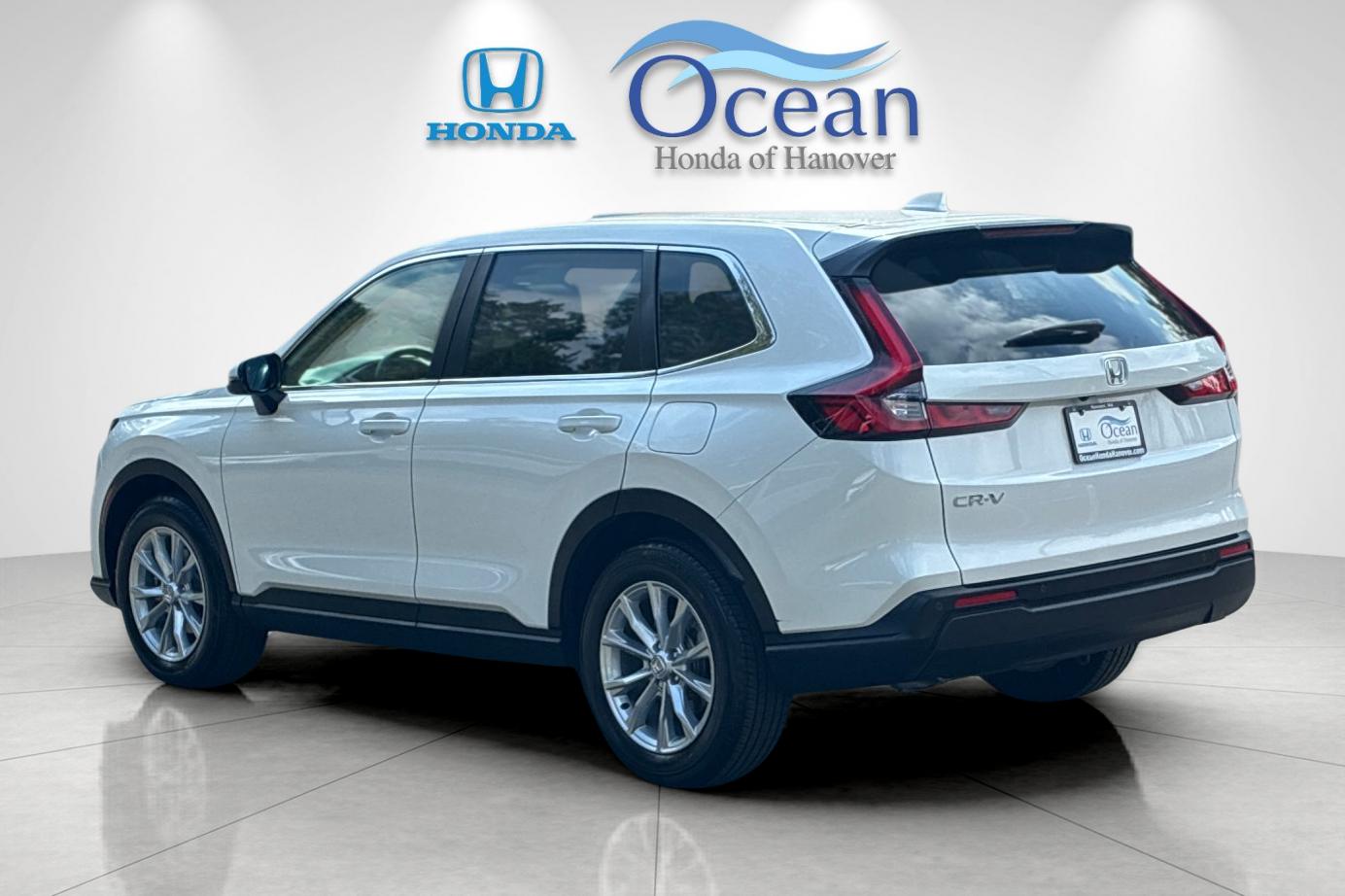 Used 2025 Platinum White Pearl Honda EX-L image 5