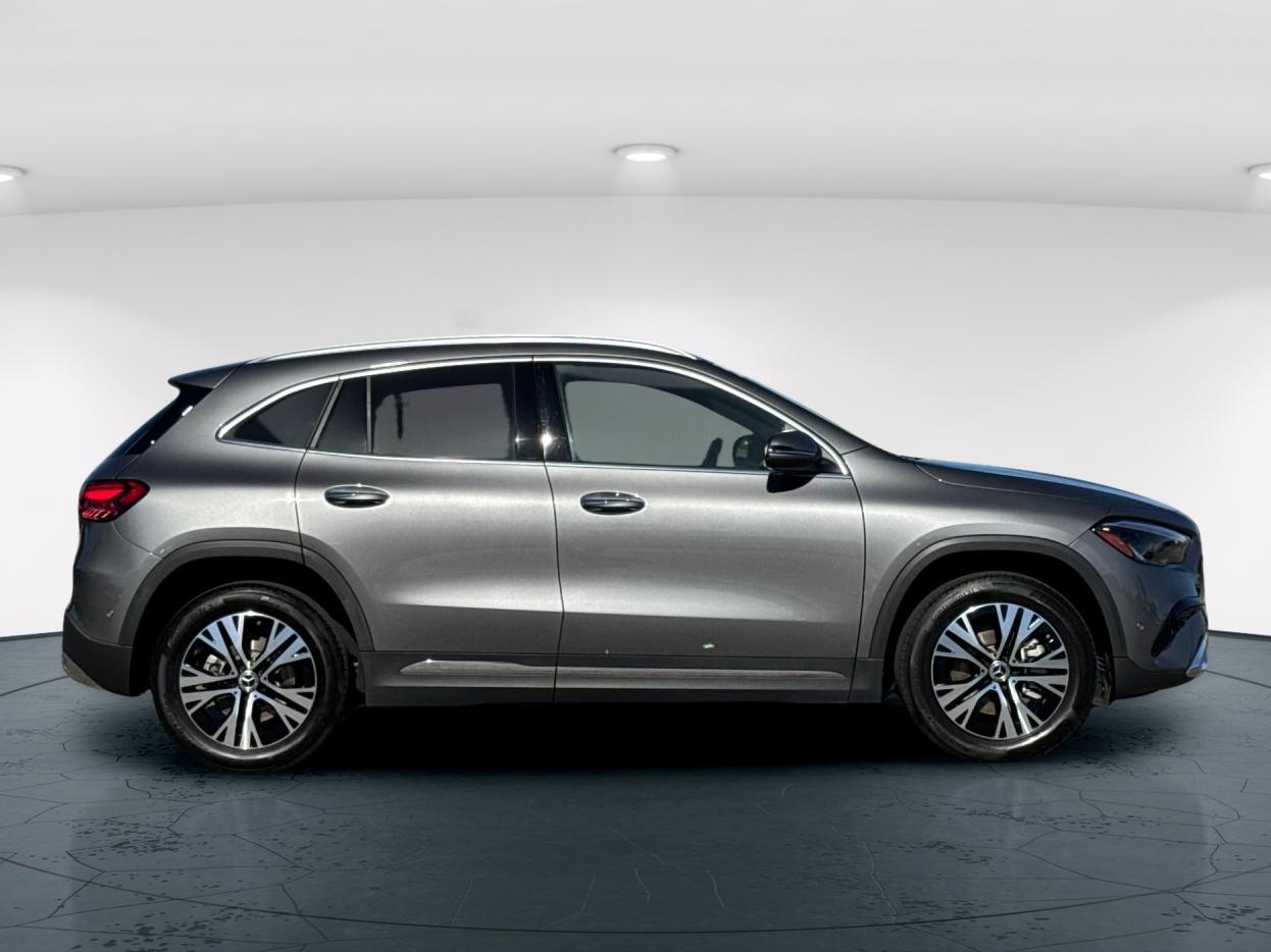 Used 2026 Mountain Grey Metallic Mercedes-Benz GLA 250 4D Sport Utility image 7