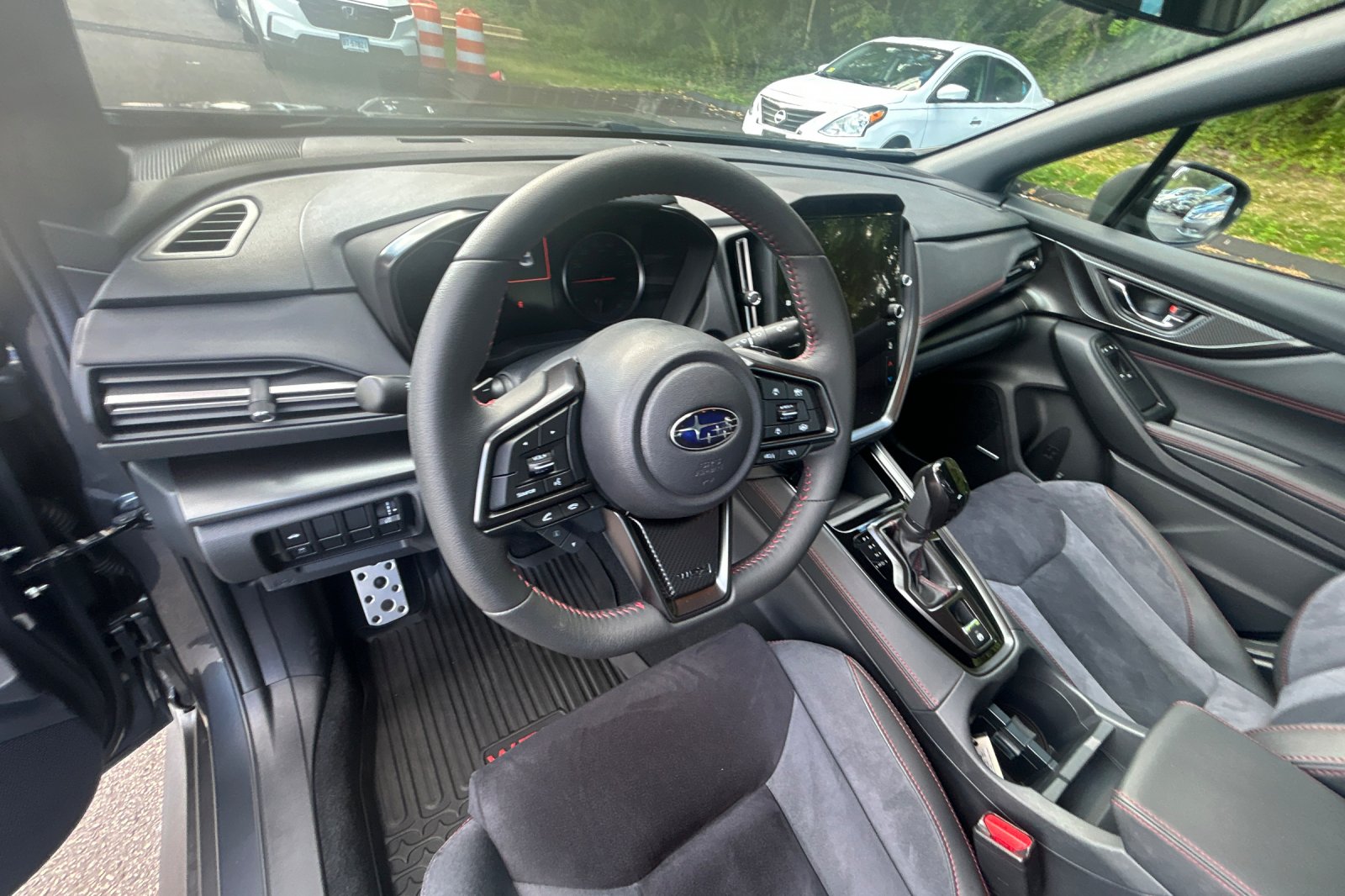 Used 2023 Gray Metallic Subaru Limited image 9