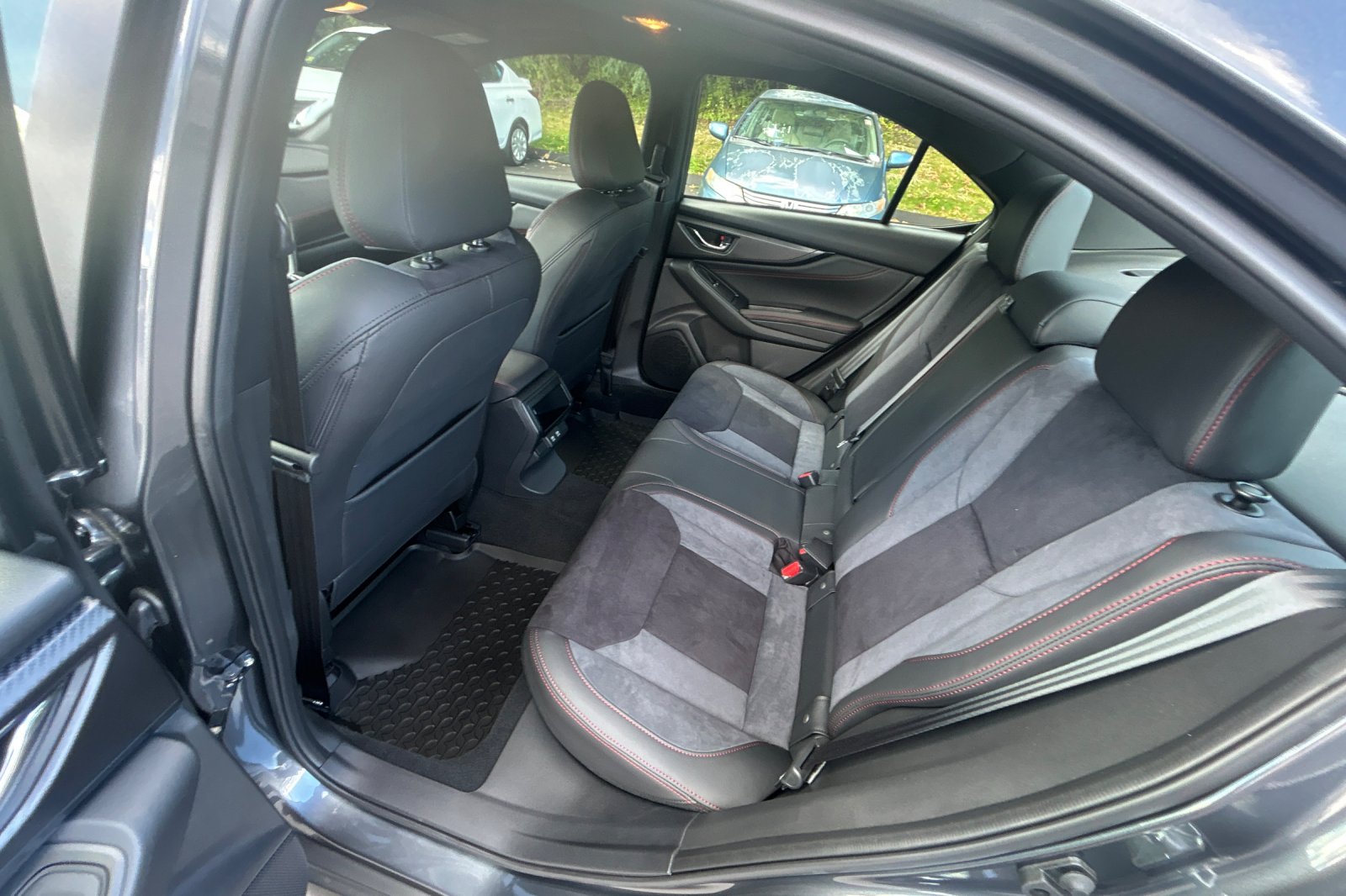 Used 2023 Gray Metallic Subaru Limited image 12