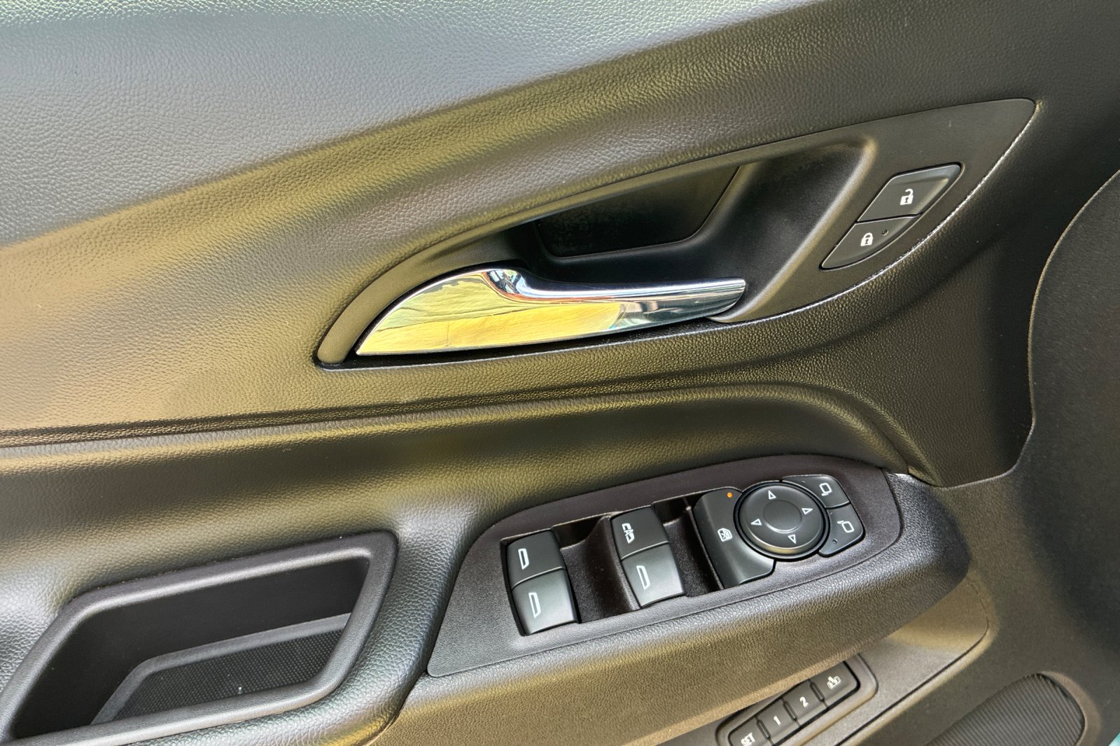 Used 2020 Pacific Blue Metallic Chevrolet Premier image 12