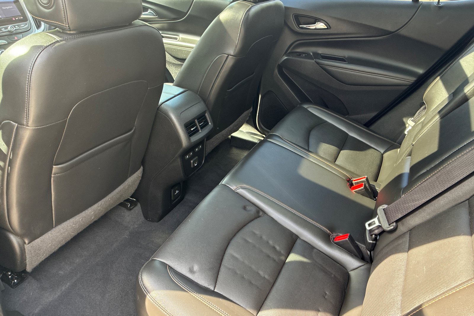 Used 2020 Pacific Blue Metallic Chevrolet Premier image 13