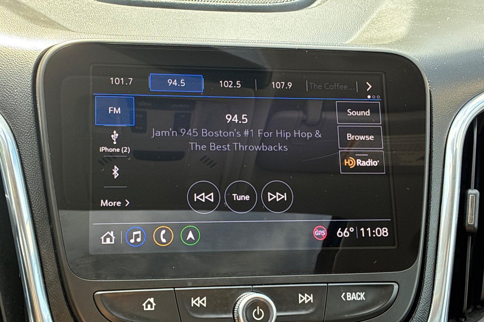 Used 2020 Pacific Blue Metallic Chevrolet Premier image 19