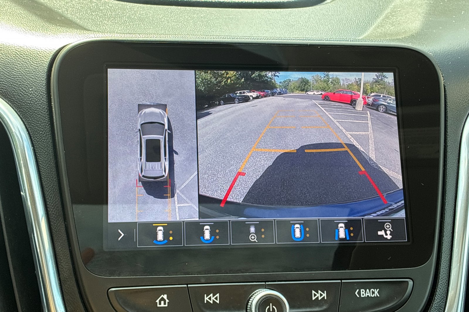 Used 2020 Pacific Blue Metallic Chevrolet Premier image 21