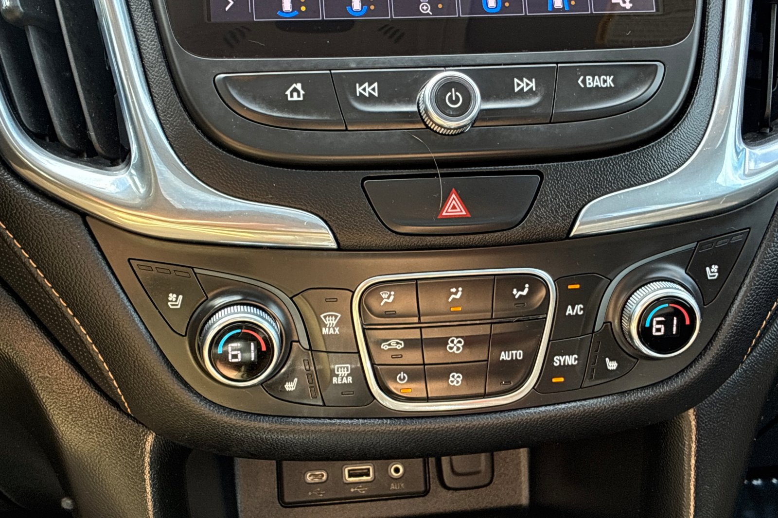 Used 2020 Pacific Blue Metallic Chevrolet Premier image 22
