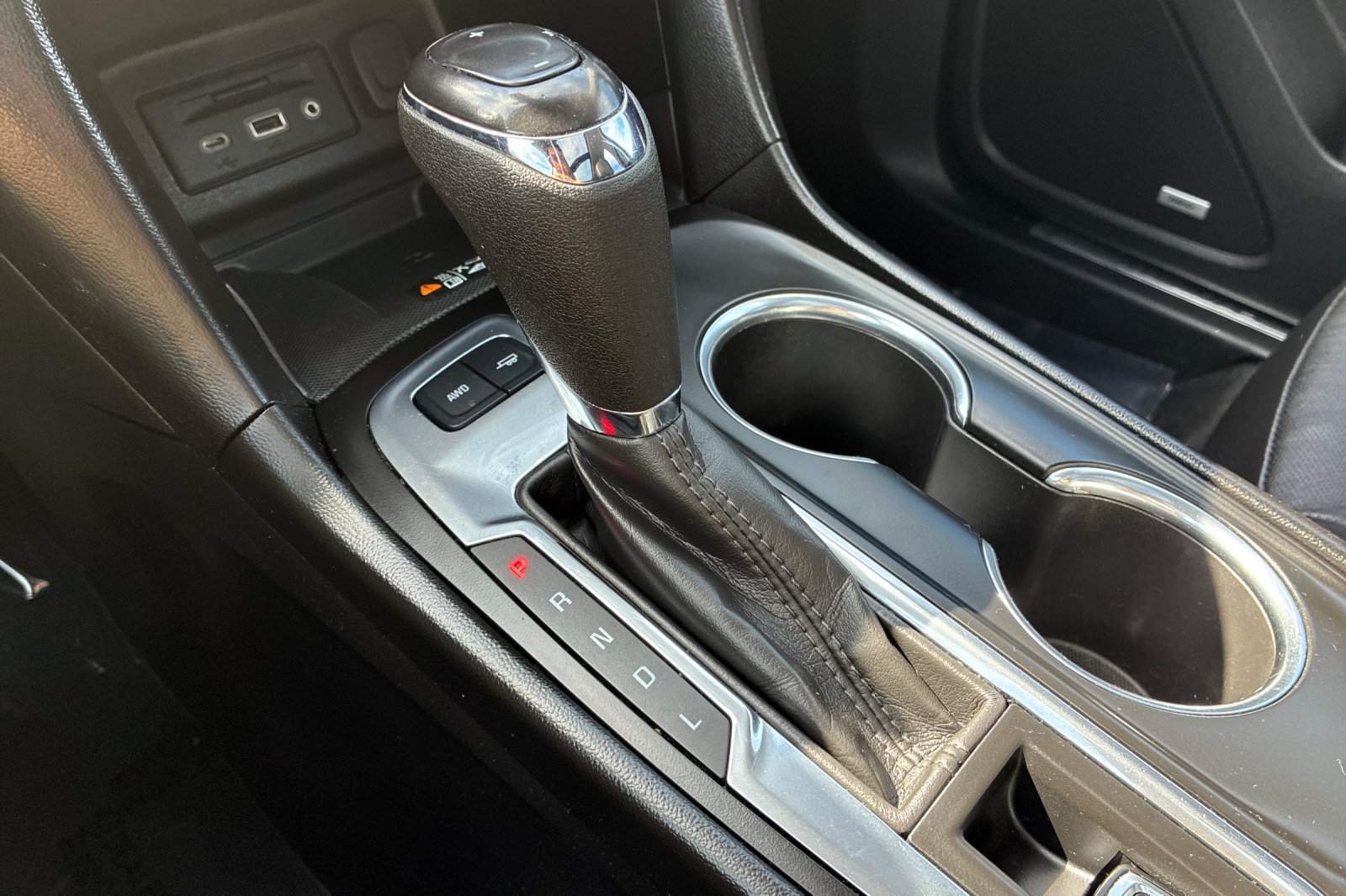 Used 2020 Pacific Blue Metallic Chevrolet Premier image 23