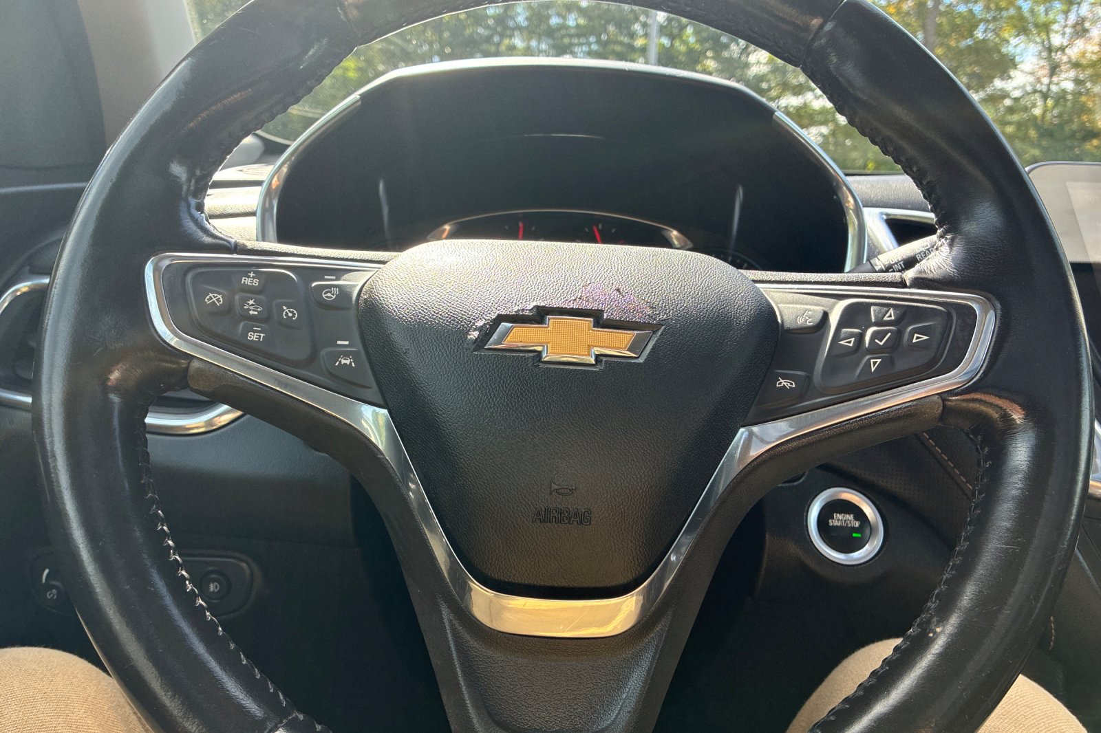 Used 2020 Pacific Blue Metallic Chevrolet Premier image 25